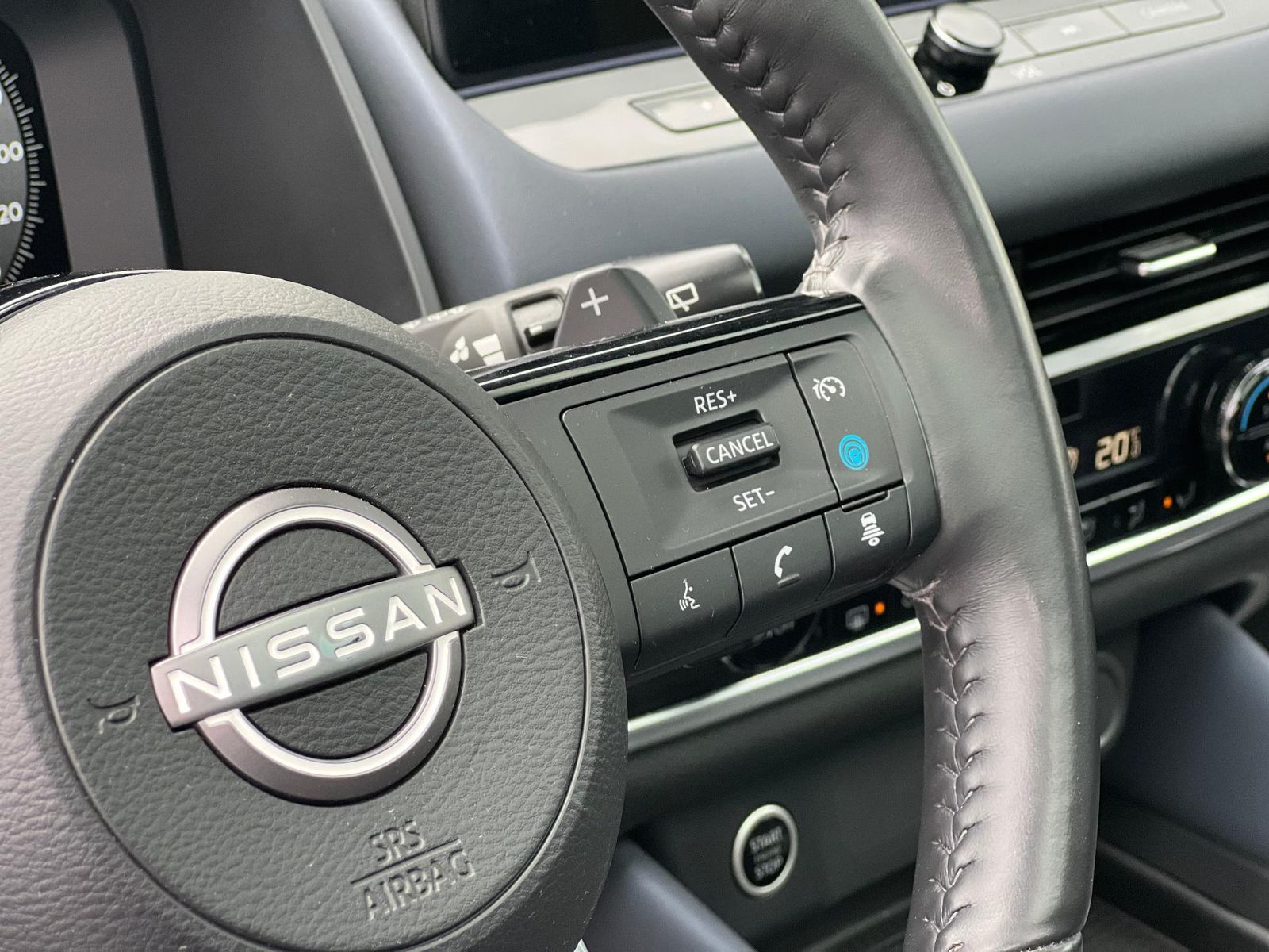 Nissan Qashqai 1.3 MHEV - 157 CP 2024 - foto 29