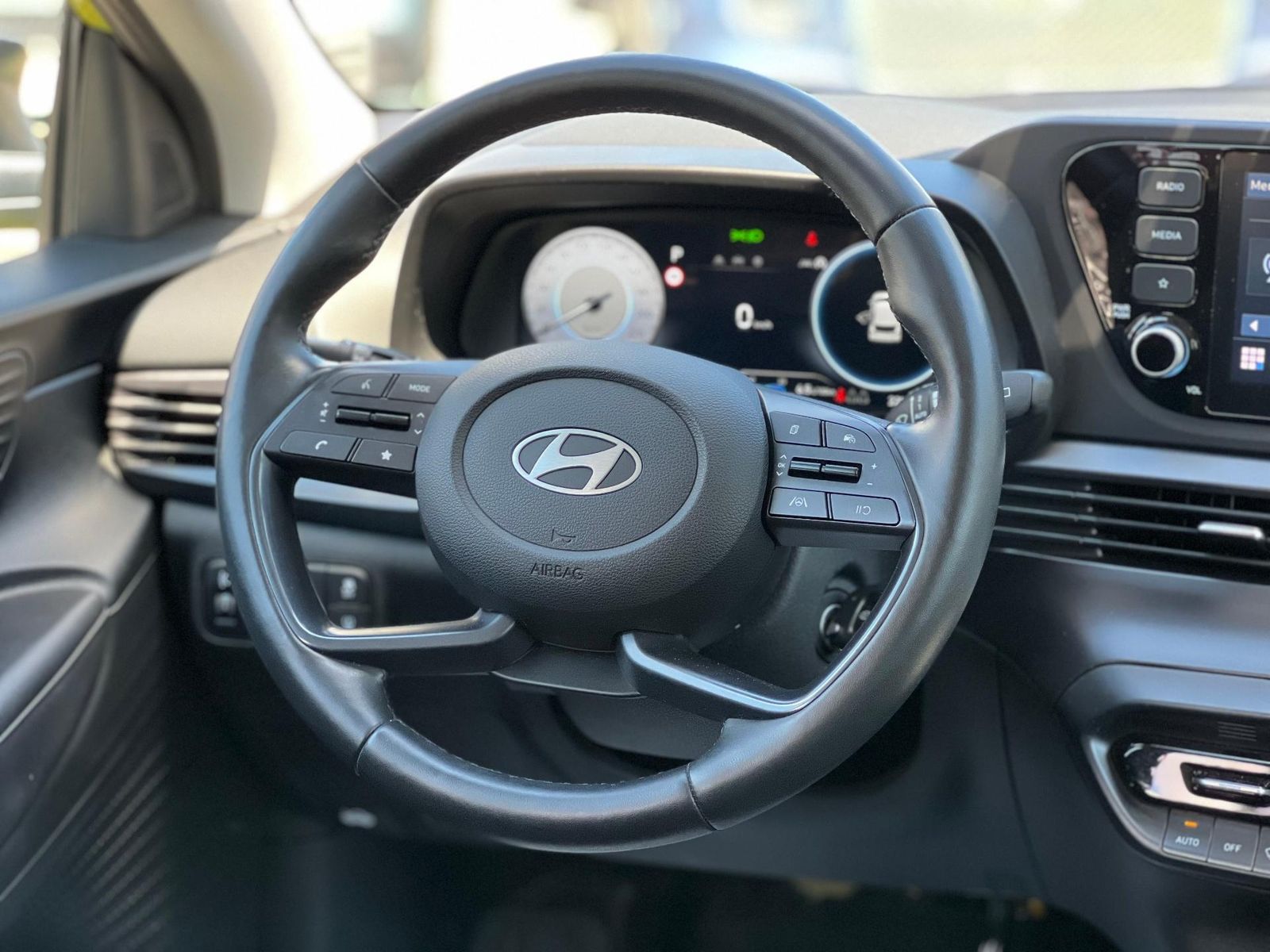 Hyundai i20 2024 1.0 l T-GDi MHEV 100CP 7DCT 5DR Led Line - foto 12