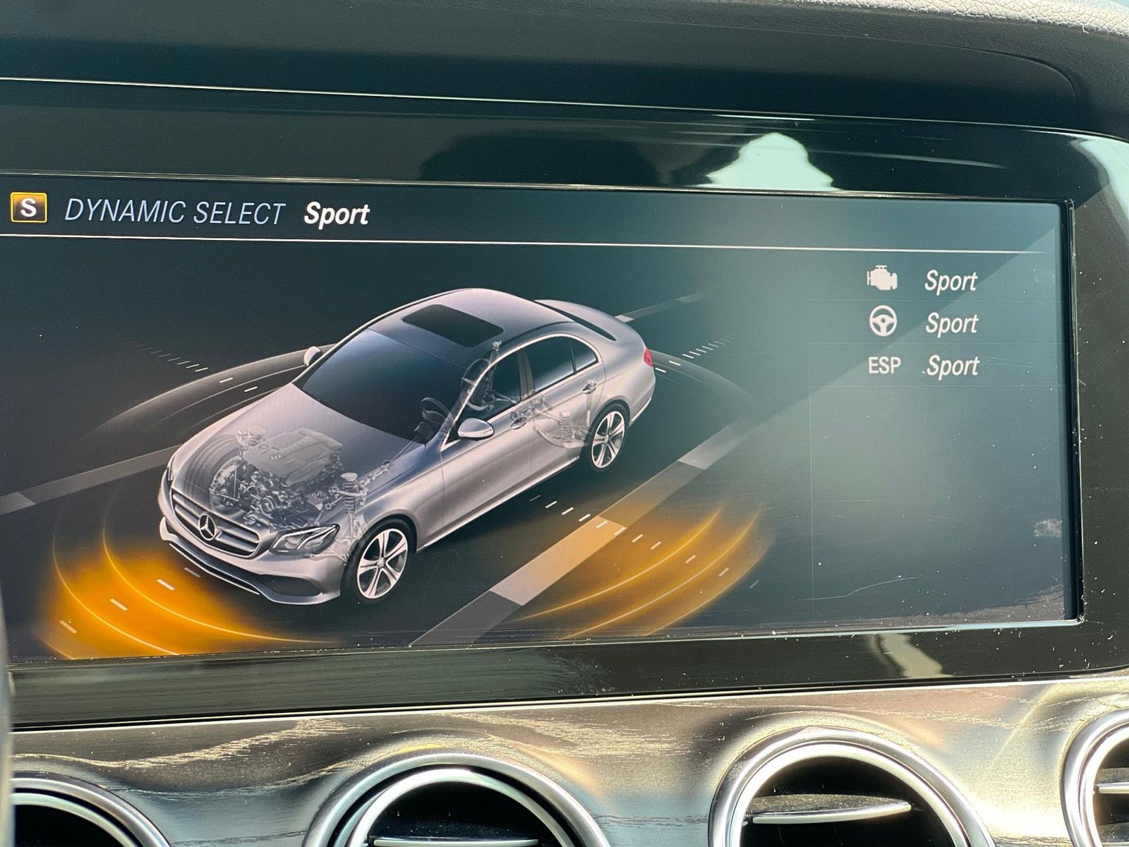Mercedes-Benz Clasa E 2018 200 4MATIC - foto 23