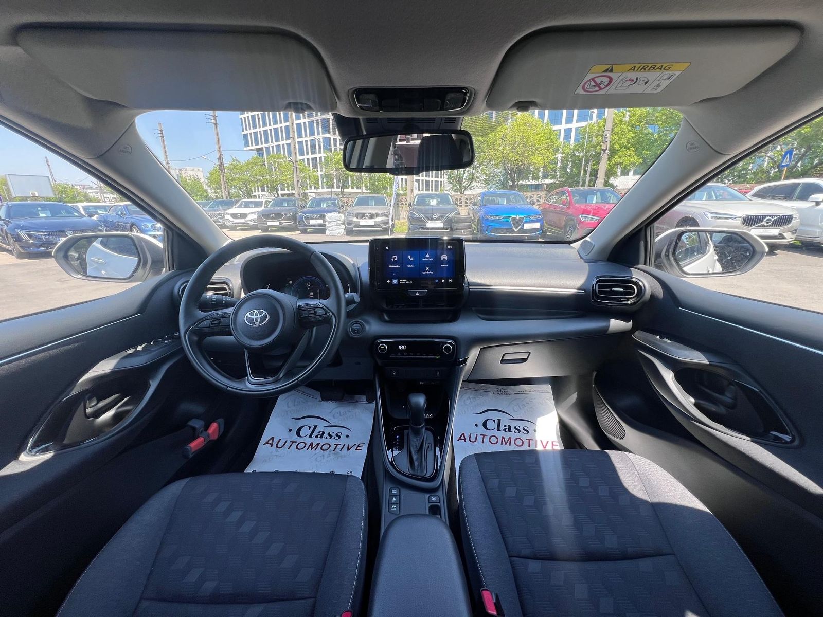 Toyota Yaris 2025 1.5 VVT-i HSD Dynamic - foto 4