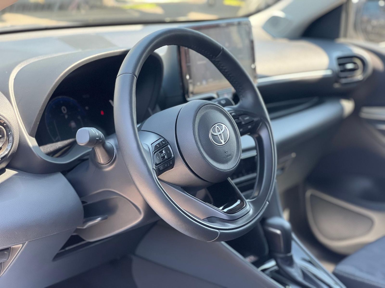 Toyota Yaris 2025 1.5 VVT-i HSD Dynamic - foto 7