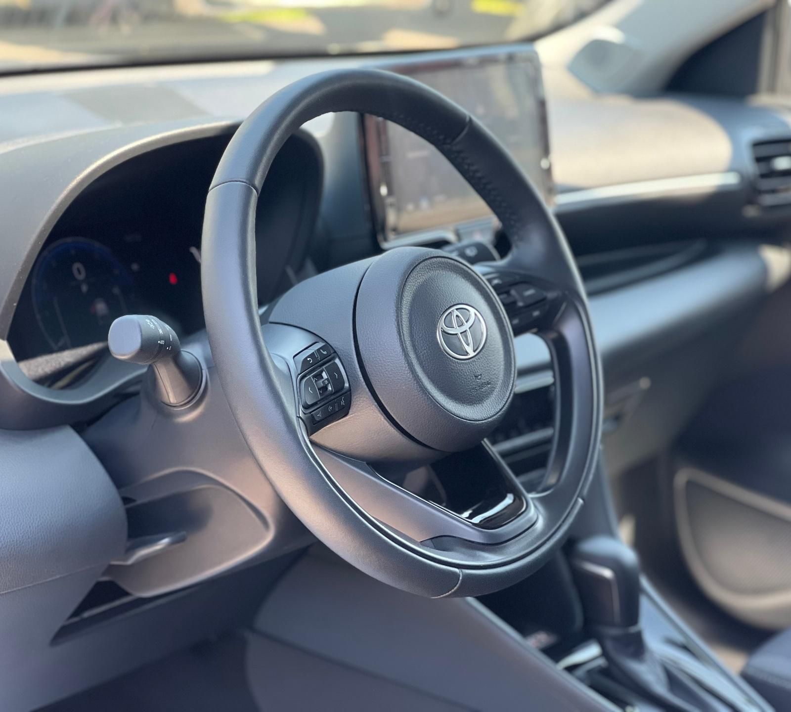 Toyota Yaris Full Hybrid - Primul Proprietar - foto 8