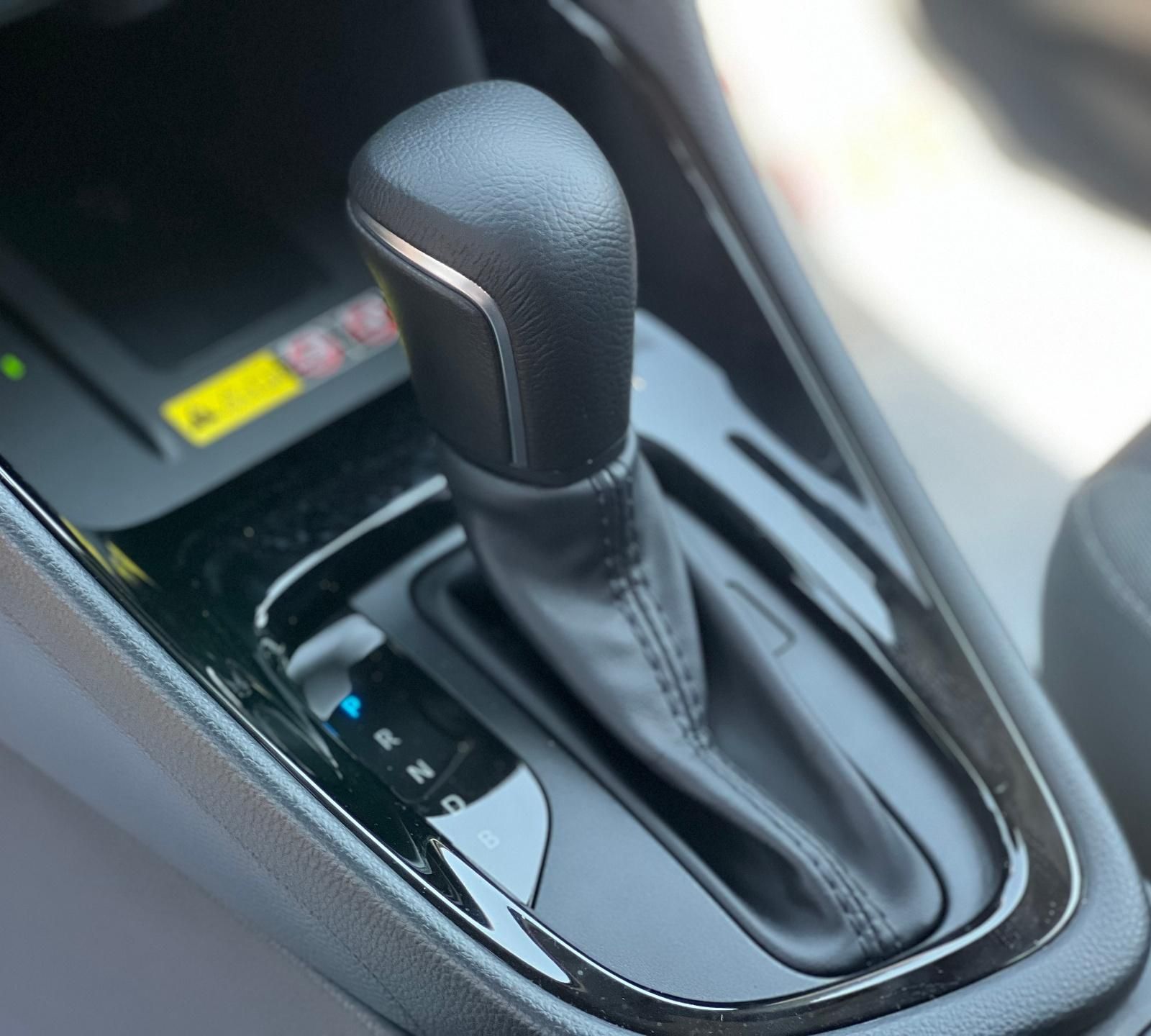 Toyota Yaris Full Hybrid - Primul Proprietar - foto 13