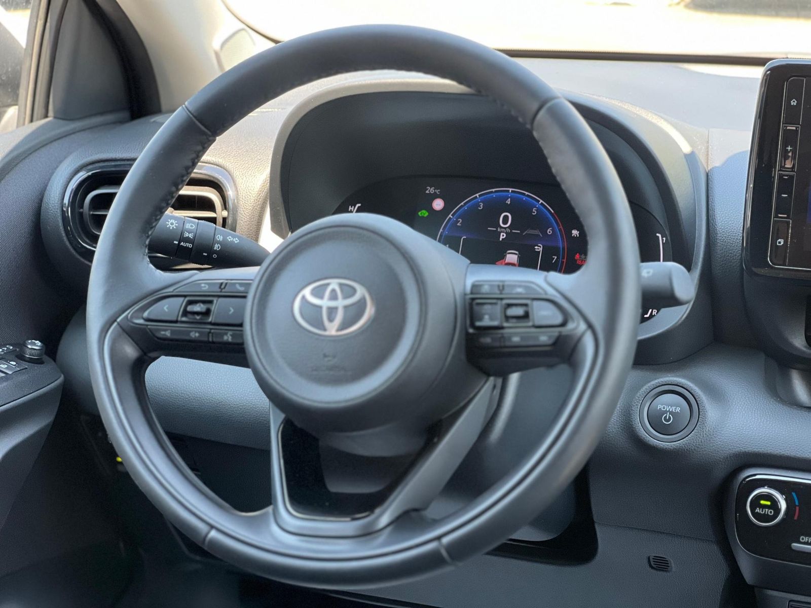 Toyota Yaris 2025 1.5 VVT-i HSD Dynamic - foto 14