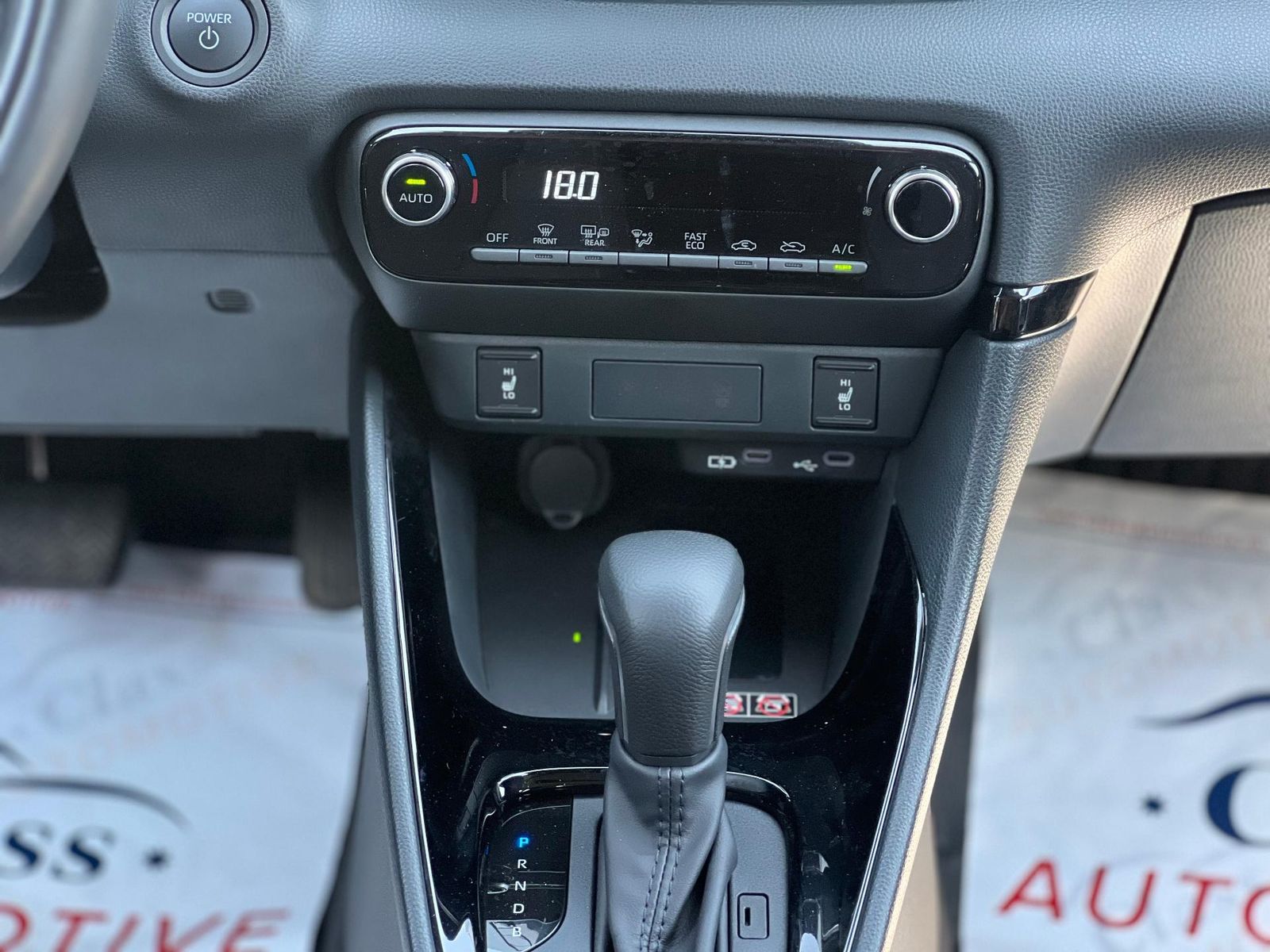 Toyota Yaris 2025 1.5 VVT-i HSD Dynamic - foto 16