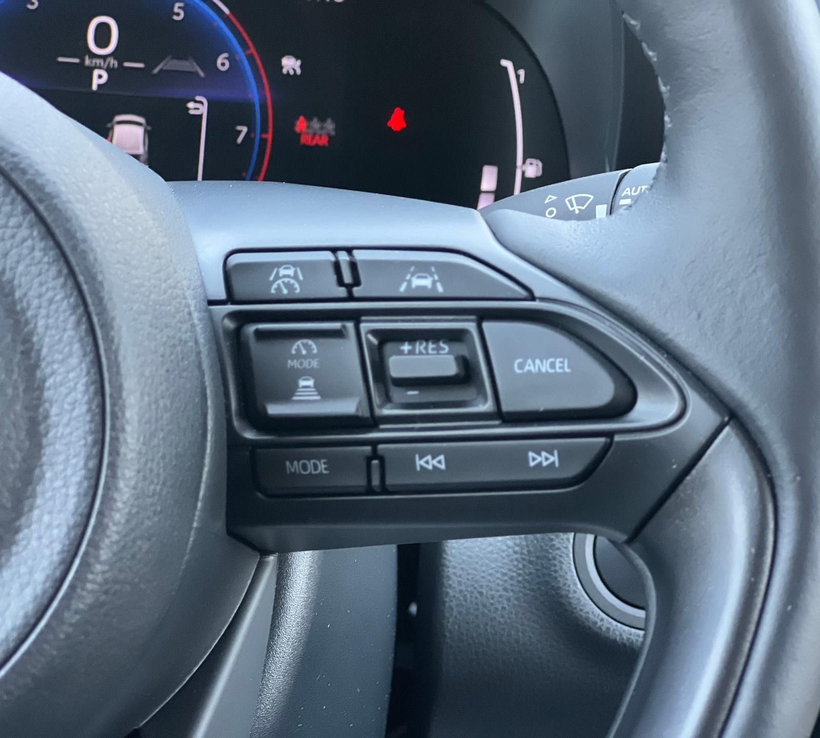 Toyota Yaris Full Hybrid - Primul Proprietar - foto 18