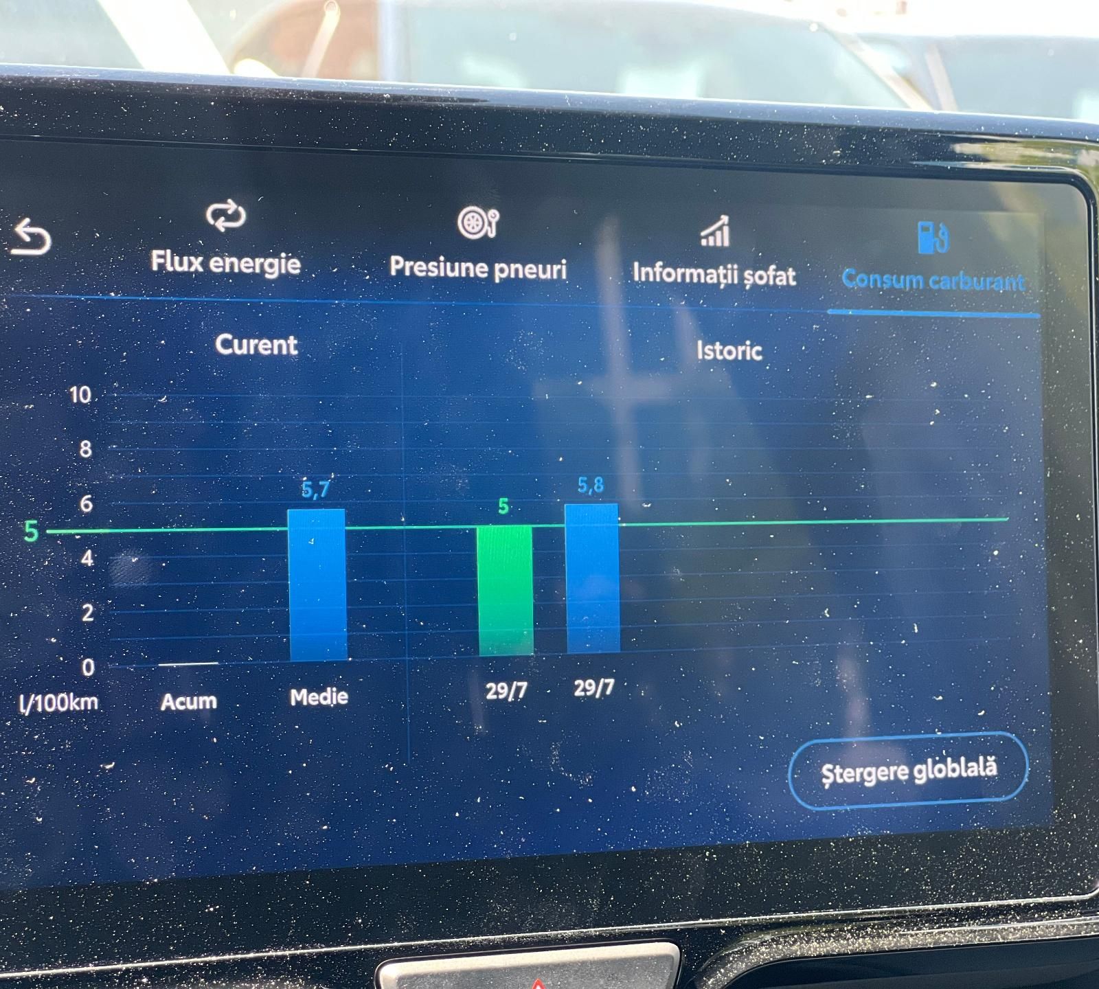 Toyota Yaris Full Hybrid - Primul Proprietar - foto 29