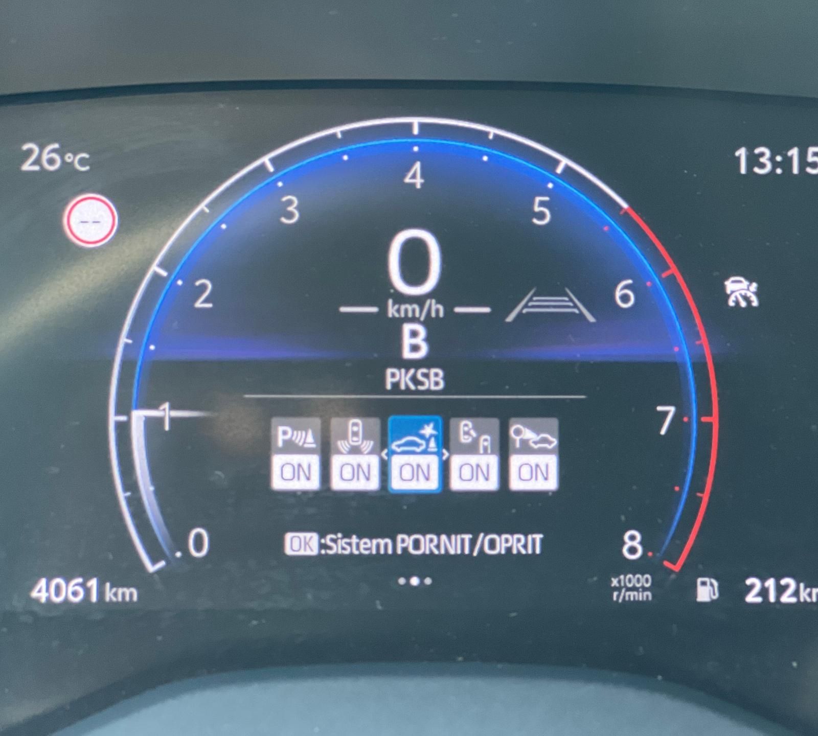 Toyota Yaris Full Hybrid - Primul Proprietar - foto 31