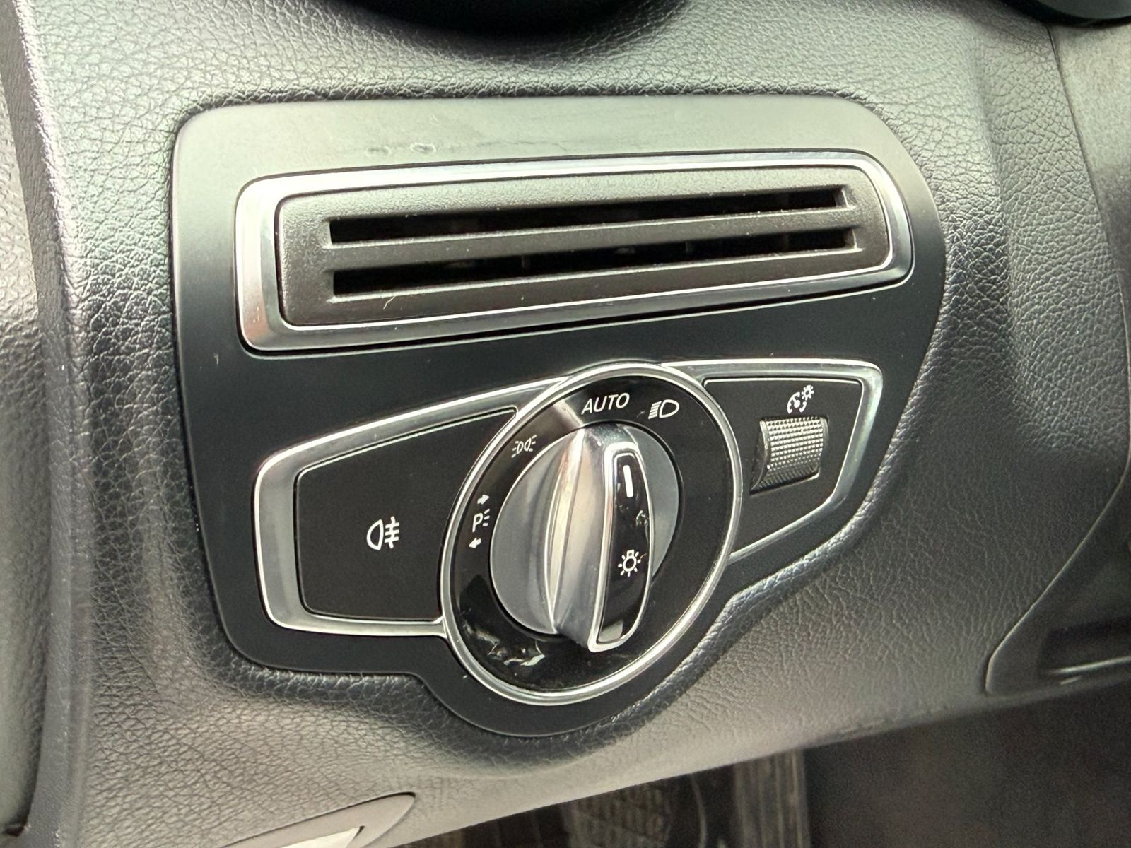 Mercedes-Benz Clasa C 2015 200 BlueTec - foto 14