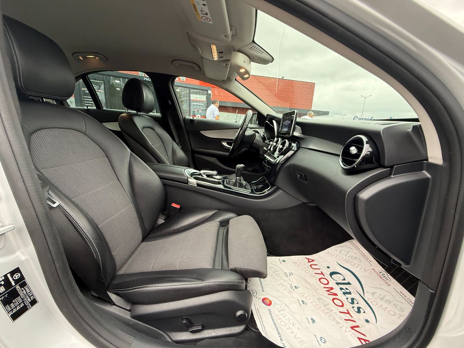 Mercedes-Benz Clasa C 2015 200 BlueTec - foto 18