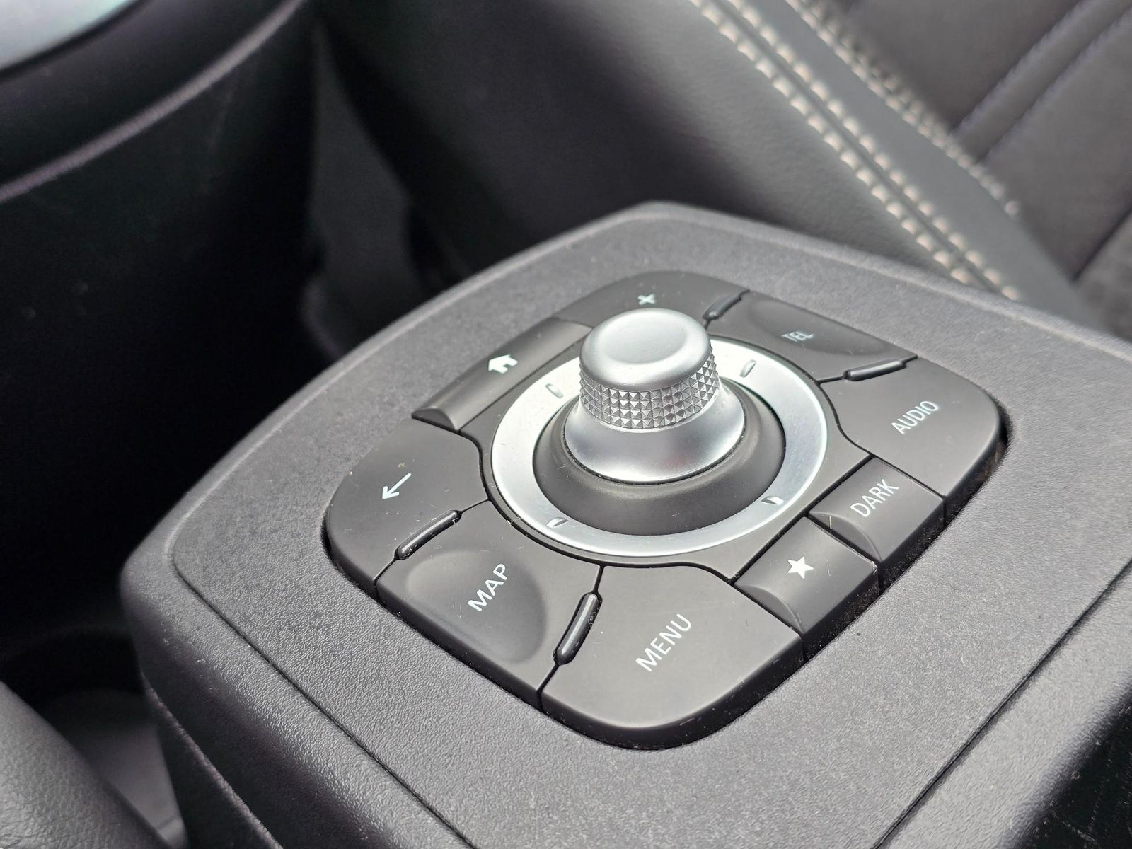Renault Grand Scenic 2015 - foto 19