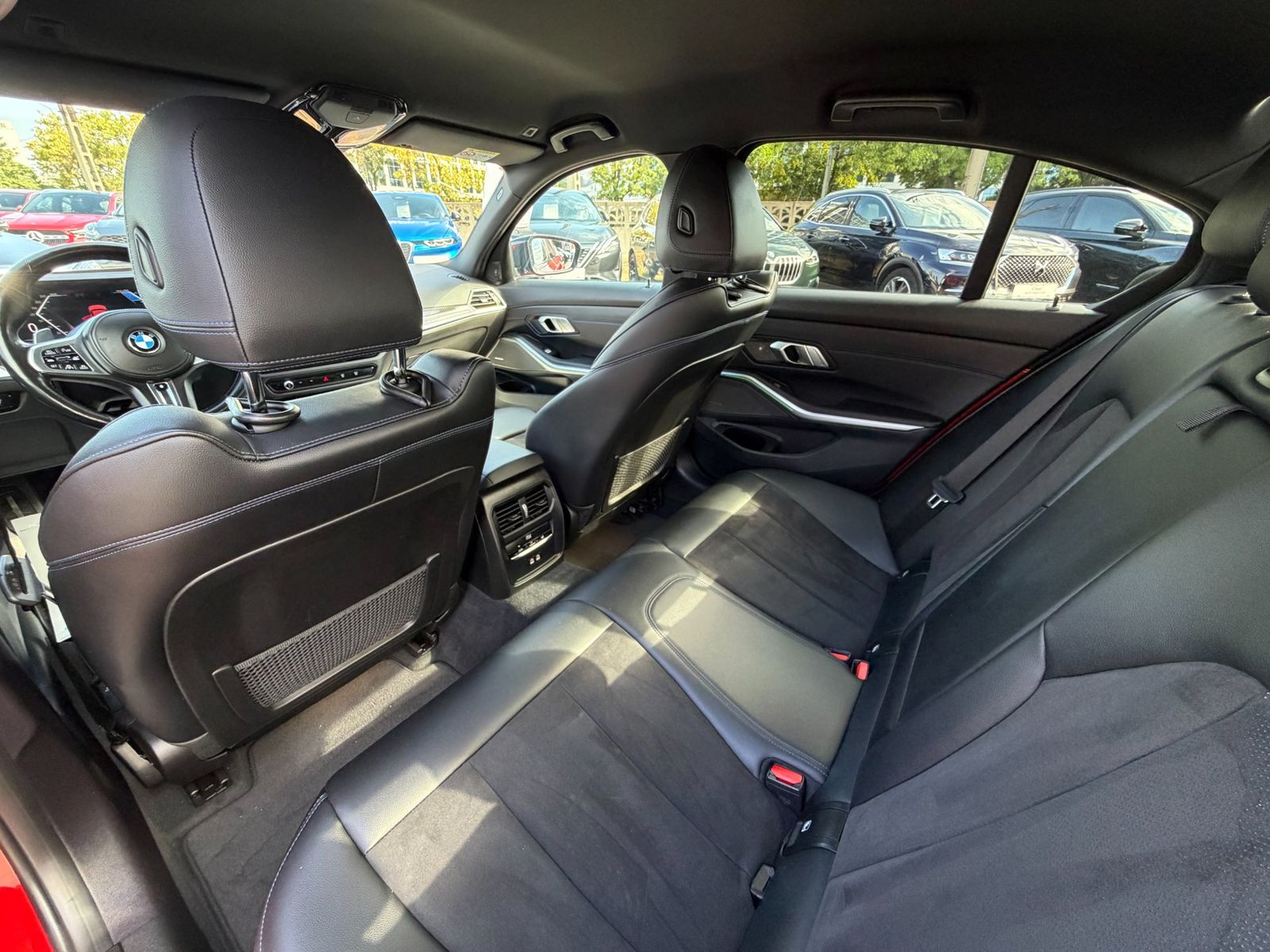 BMW Seria 3 2024 320d xDrive MHEV 190 CP - foto 24