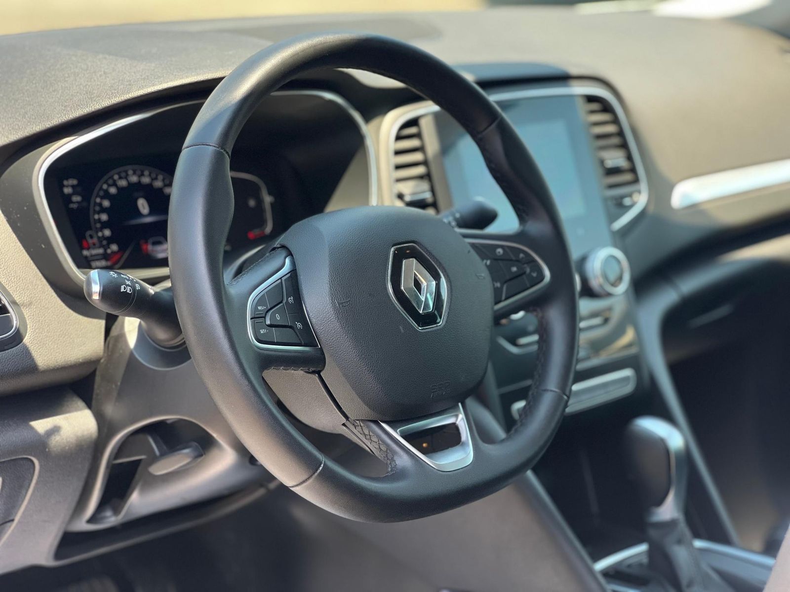 Renault Megane 2023 TCe 140 EDC GPF Techno - foto 8