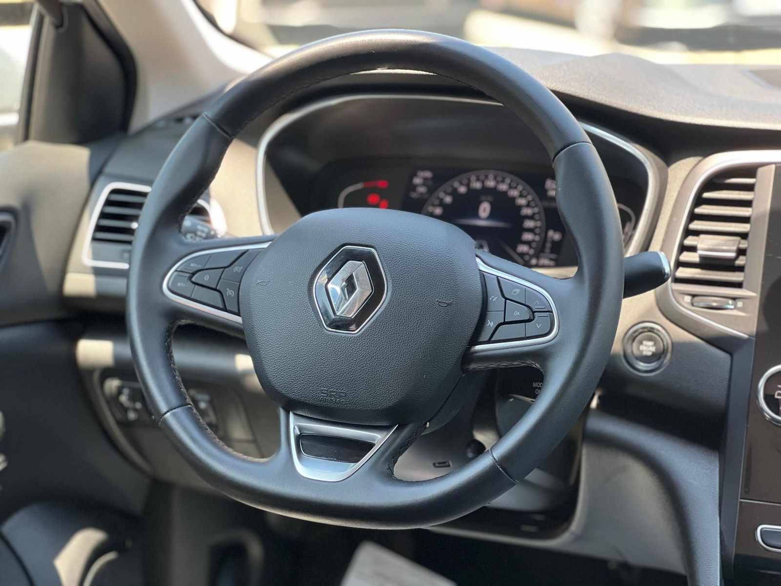 Renault Megane 2023 TCe 140 EDC GPF Techno - foto 13