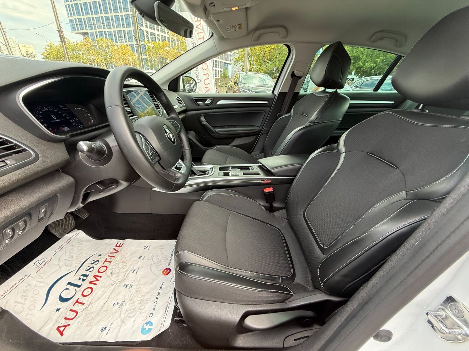 Renault Megane 2023 TCe 140 GPF Techno - foto 18