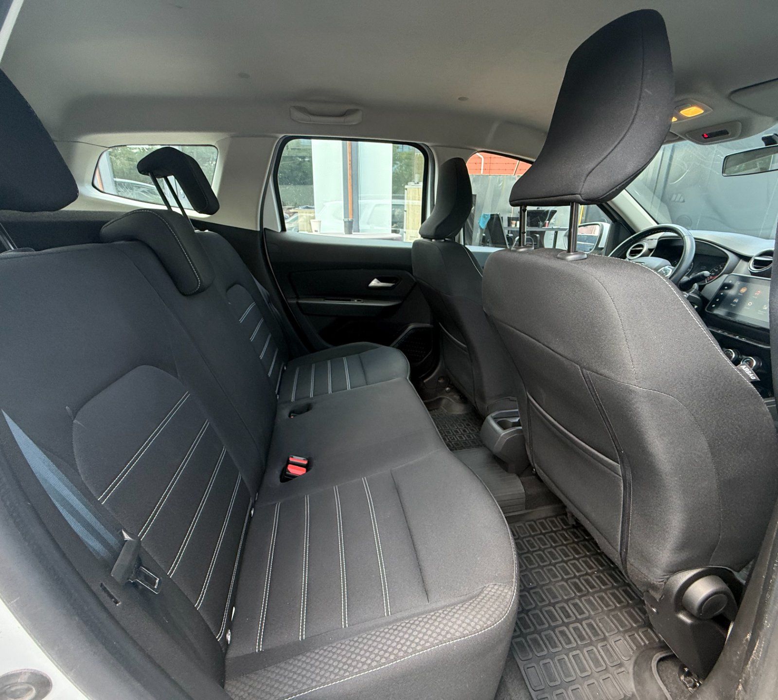 Dacia Duster 2022 - foto 10