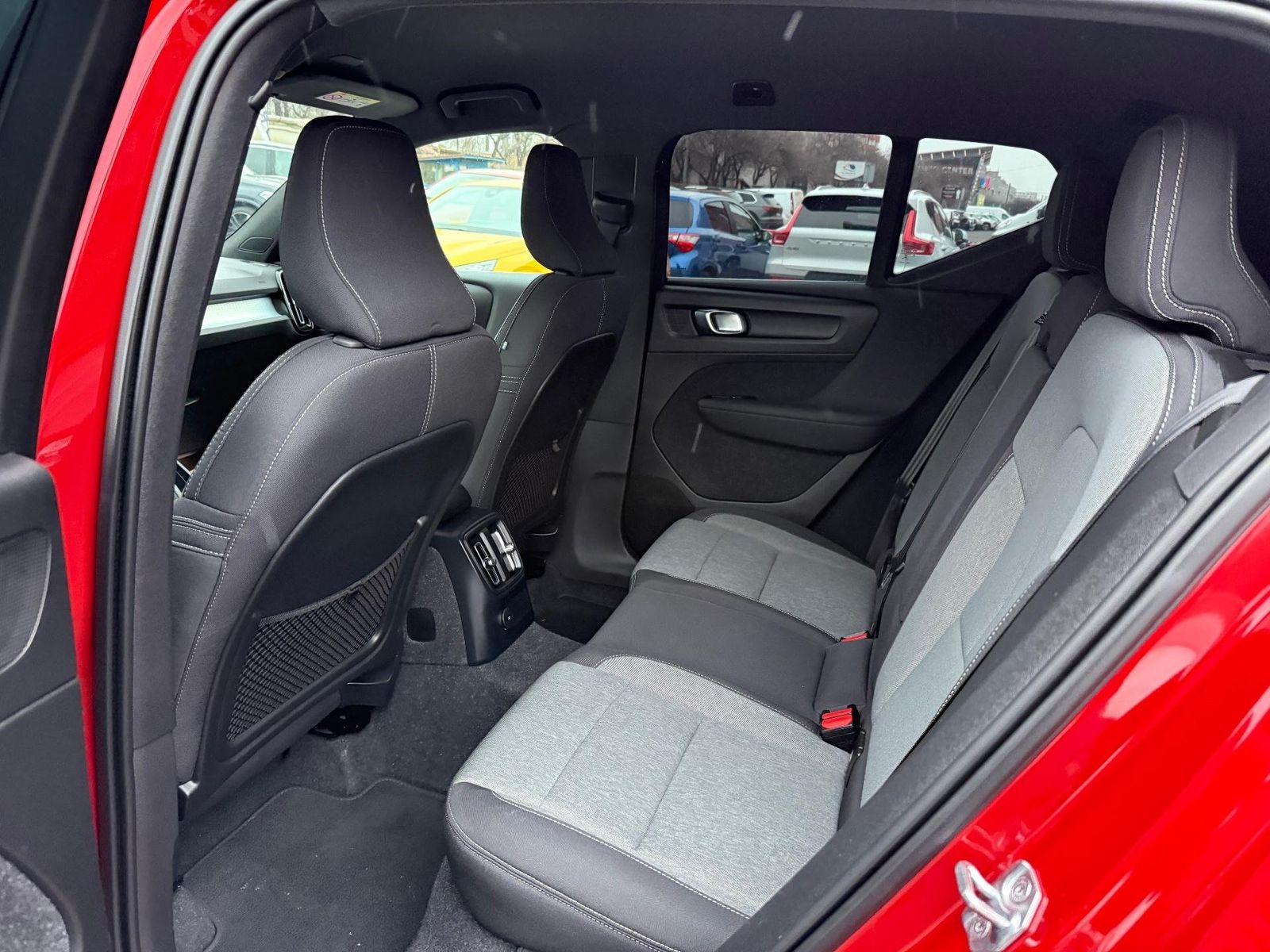 Volvo XC40 2021 Recharge T4 Twin Engine AT7 Inscription Expression - foto 7