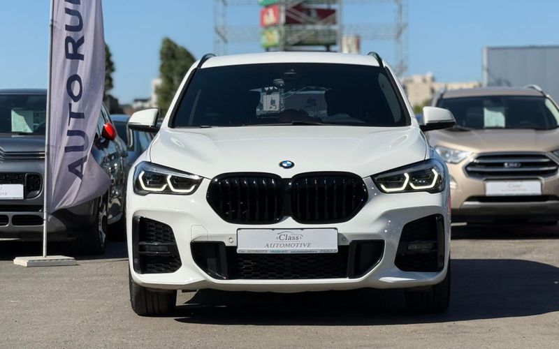 BMW X1 2017 sDrive18d AT - foto 2