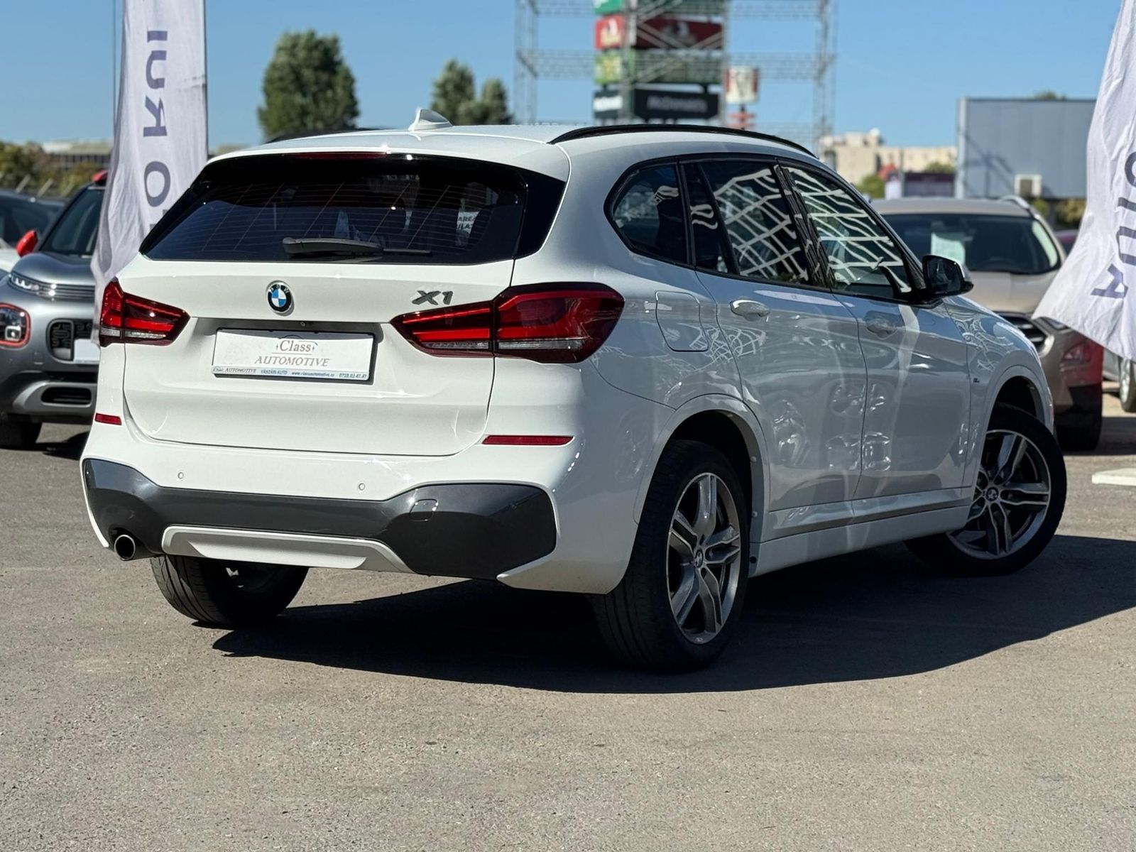 BMW X1 2017 sDrive18d AT - foto 9