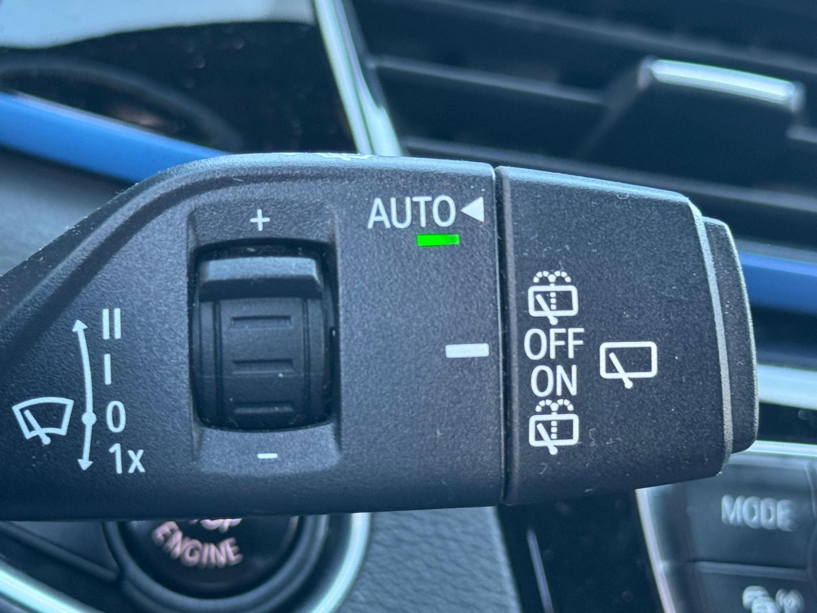 BMW X1 2017 sDrive18d AT - foto 29