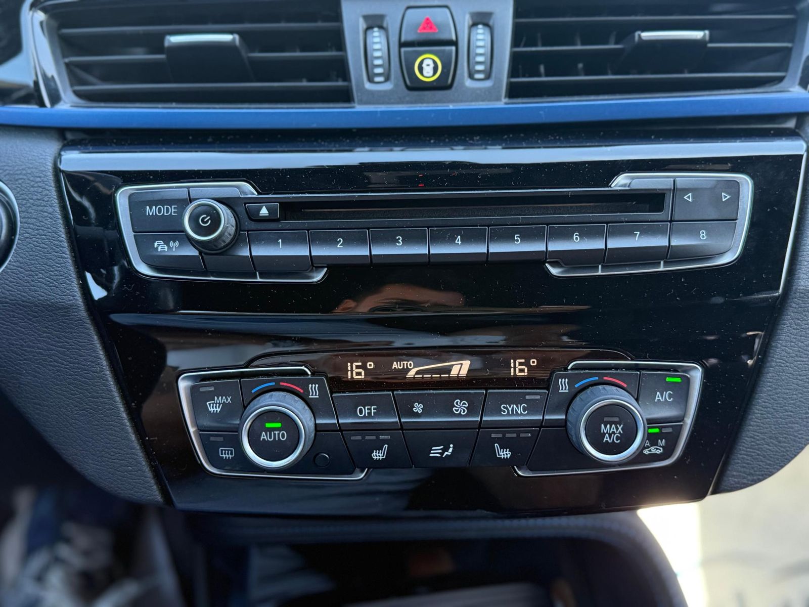 BMW X1 2017 sDrive18d AT - foto 32