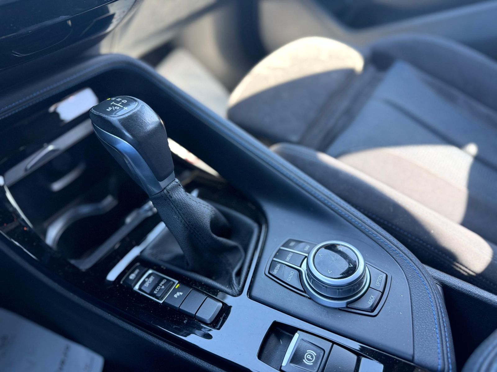 BMW X1 2017 sDrive18d AT - foto 34