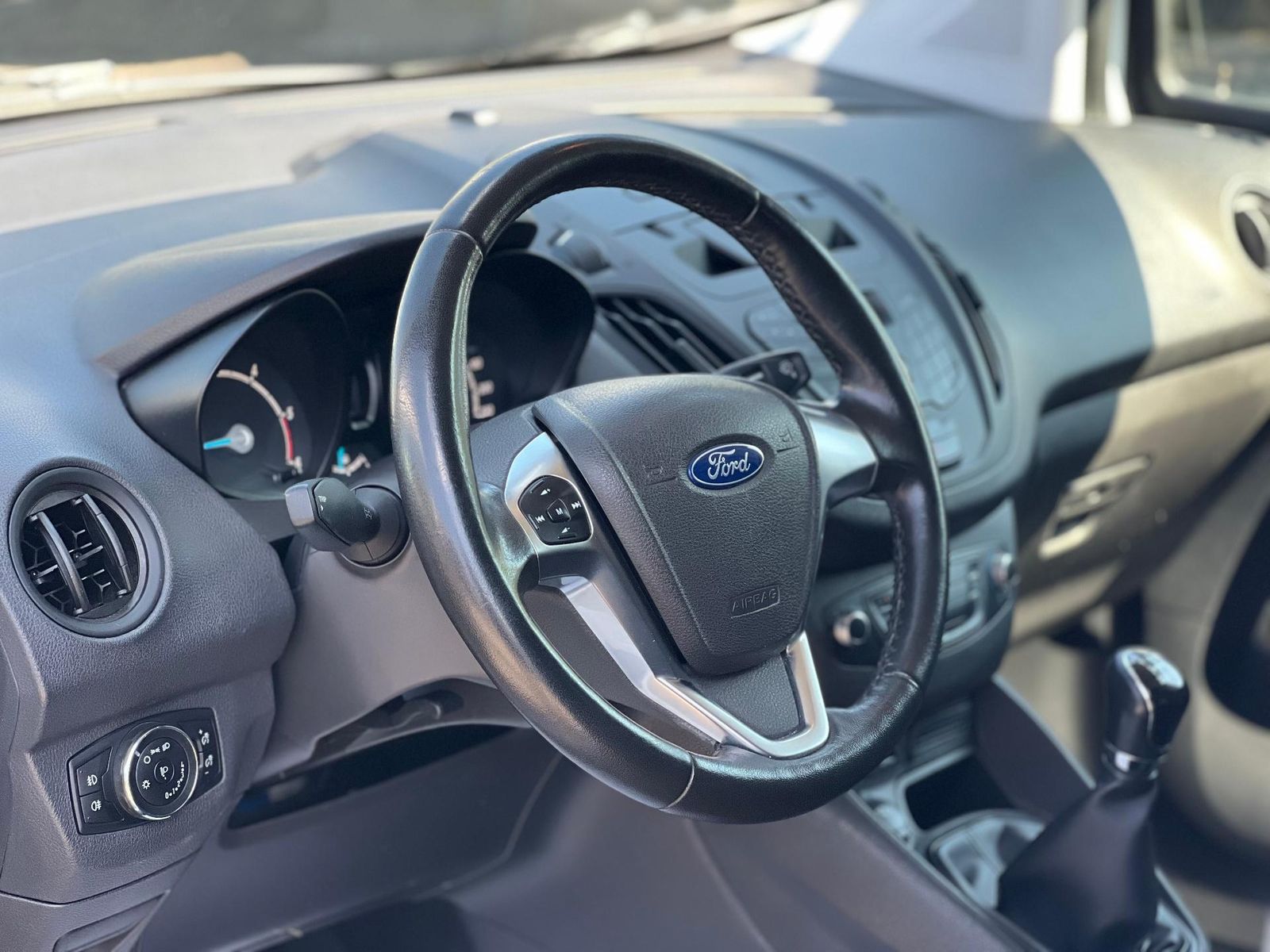 Ford Courier 2016 - foto 6