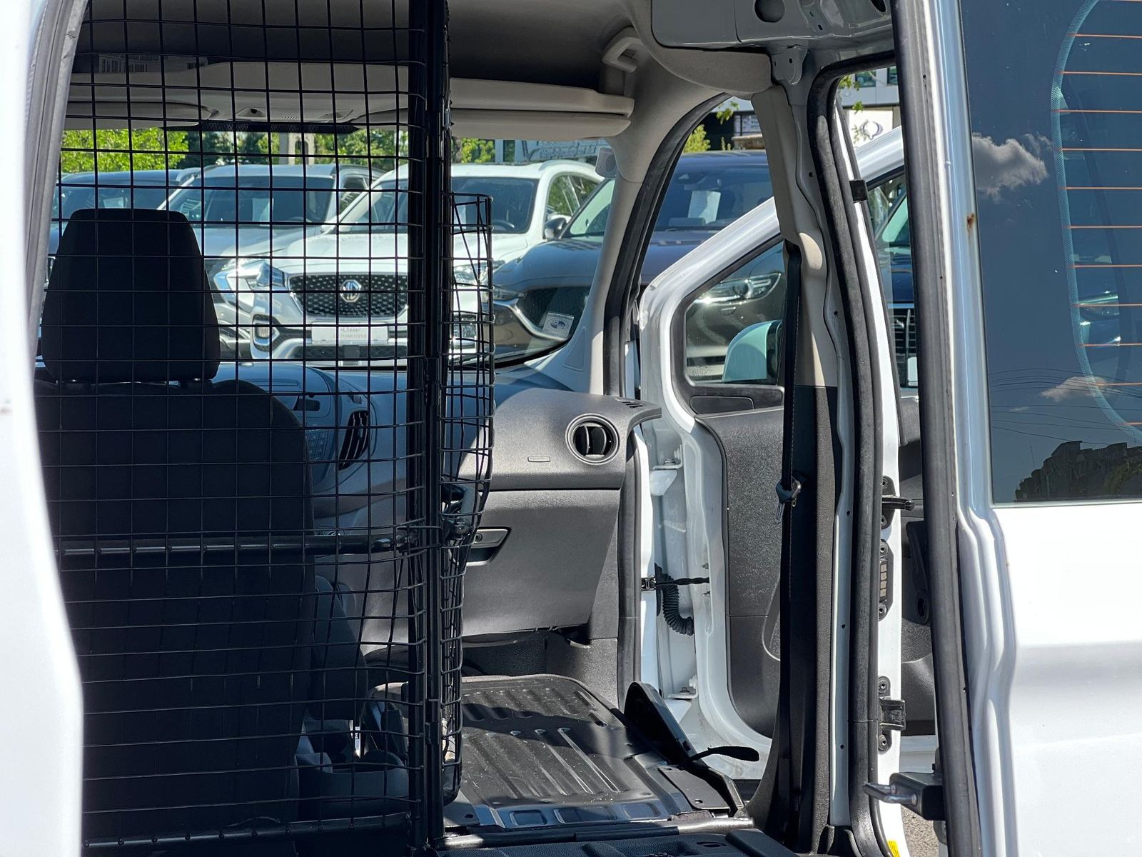 Ford Courier 2016 - foto 13