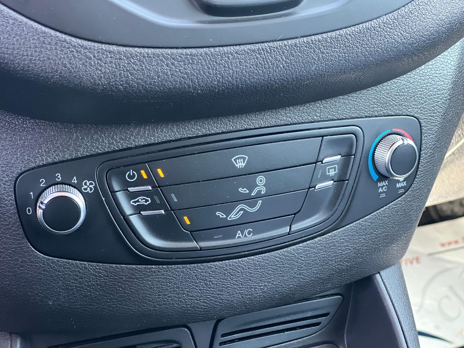 Ford Courier 2016 - foto 18
