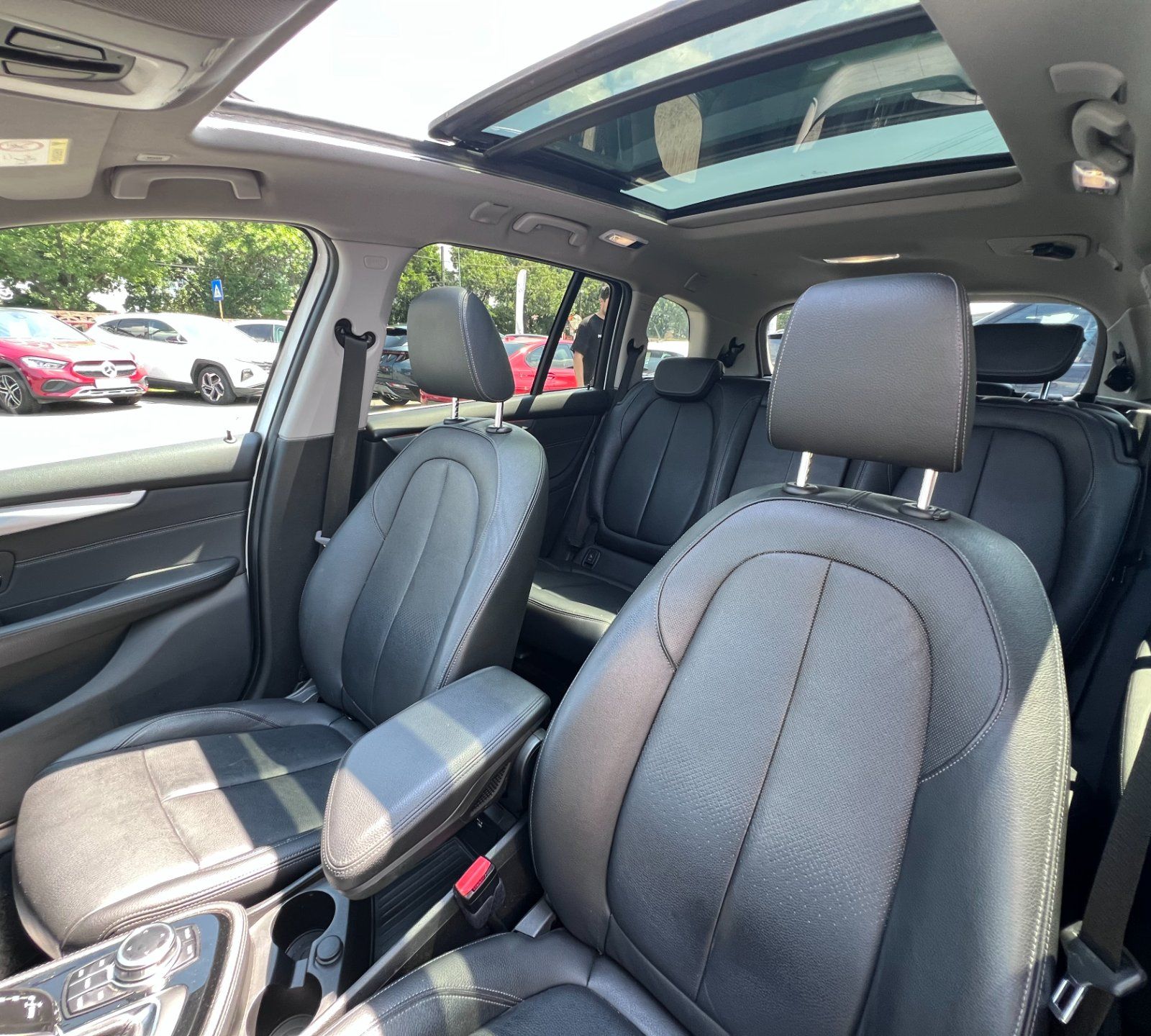 BMW Seria 2 2023 218 Gran Tourer - foto 11