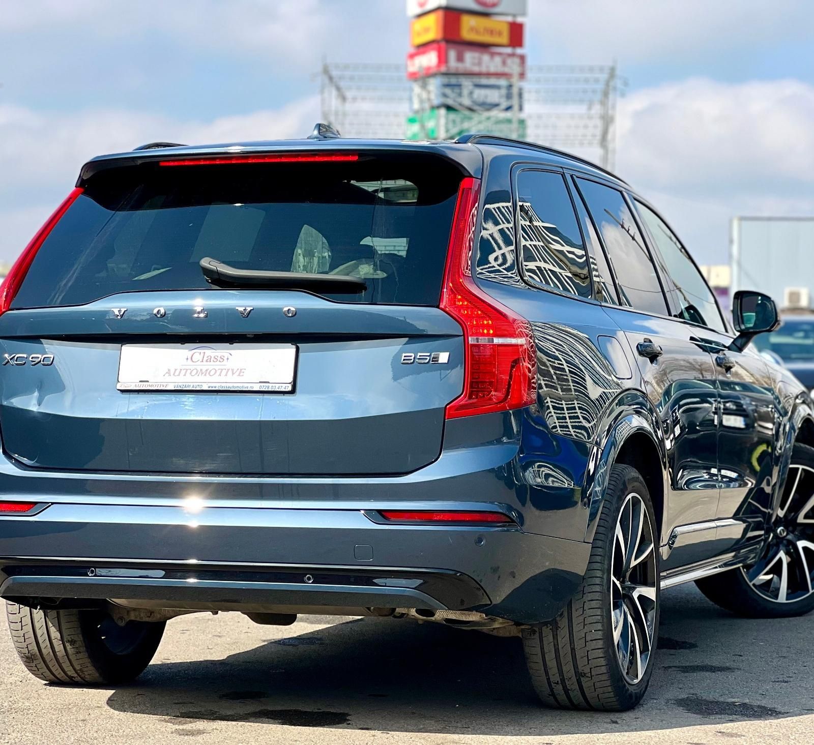Volvo XC90 AWD, Inscription 7 LOCURI - 2023 MHEVSerie sasiu YV1LFK2V1P1942637 - foto 6