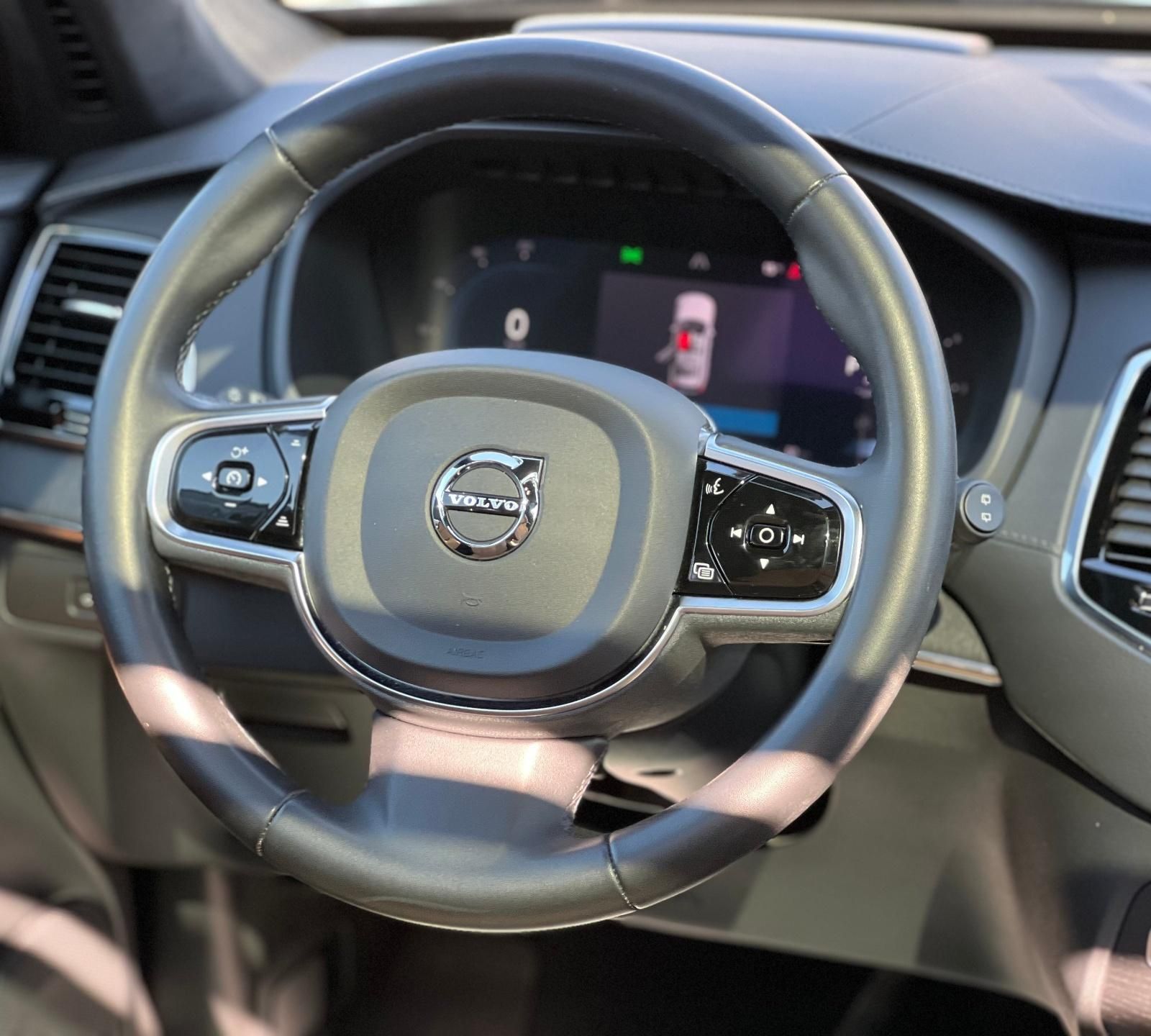 Volvo XC90 AWD, Inscription 7 LOCURI - 2023 MHEVSerie sasiu YV1LFK2V1P1942637 - foto 18