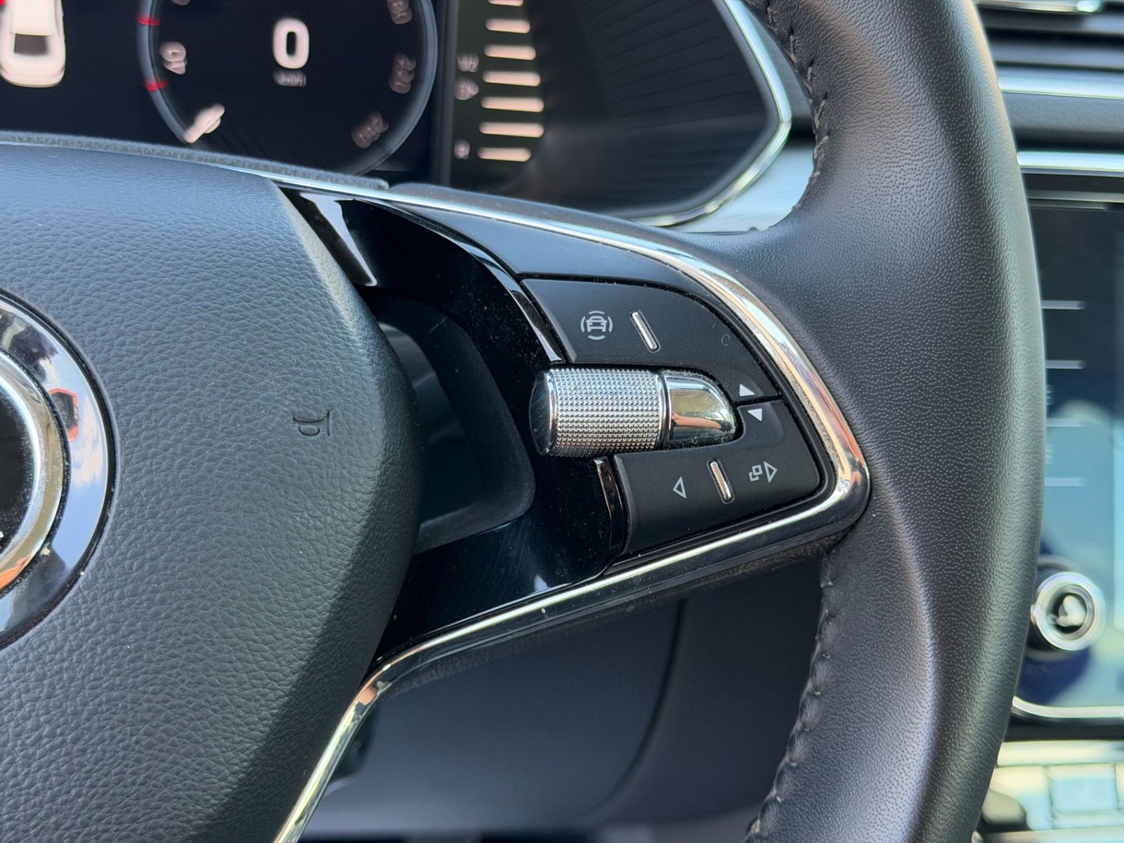 Skoda Superb 2023 2.0 TDI DSG Style - foto 12