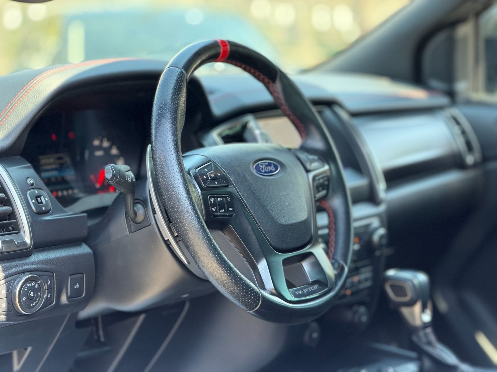 Ford Ranger 2022 2.0 EcoBlue 213 CP 4x4 Cabina Rap Limited Aut. - foto 7