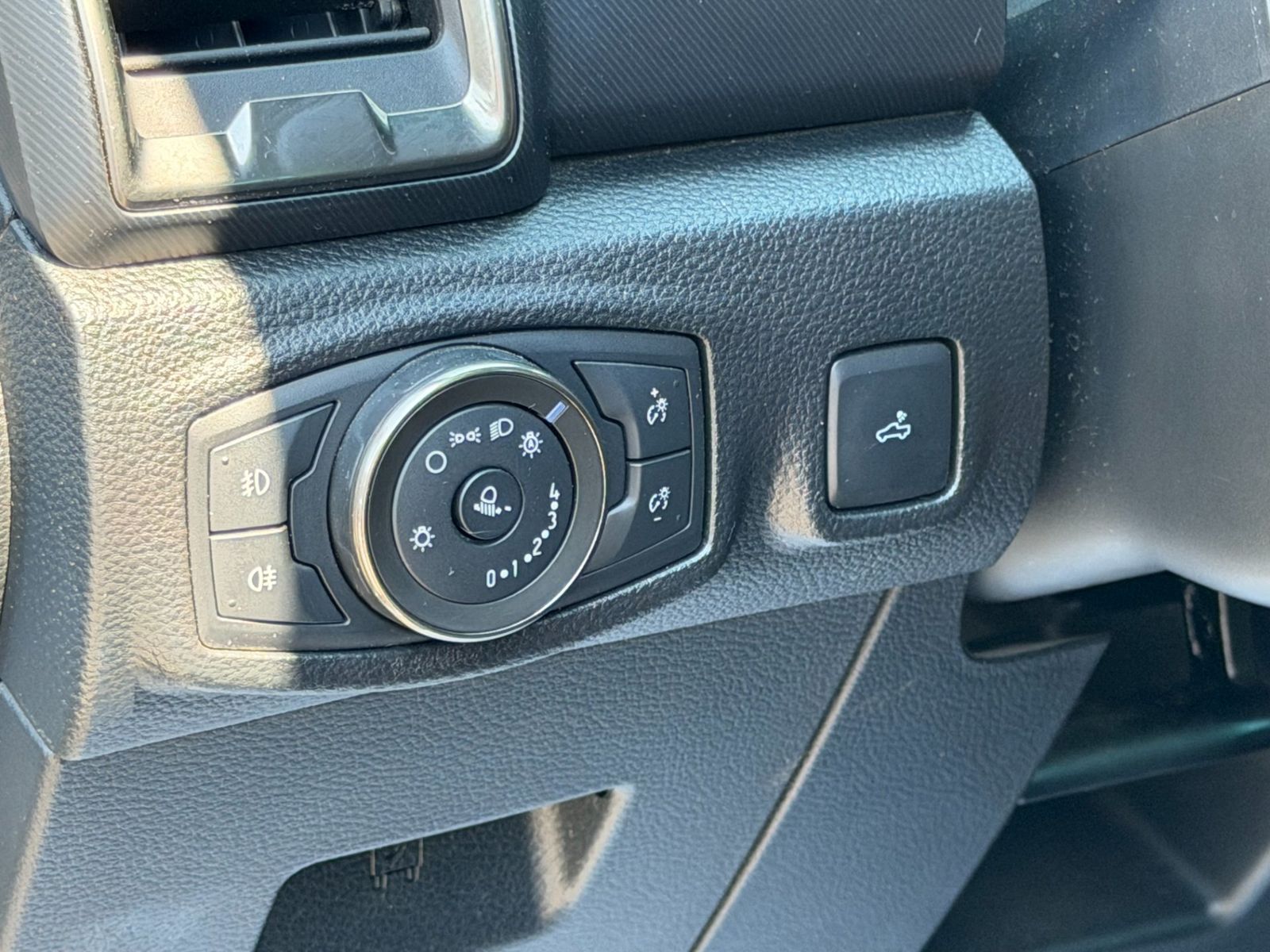 Ford Ranger 2022 2.0 EcoBlue 213 CP 4x4 Cabina Rap Limited Aut. - foto 9