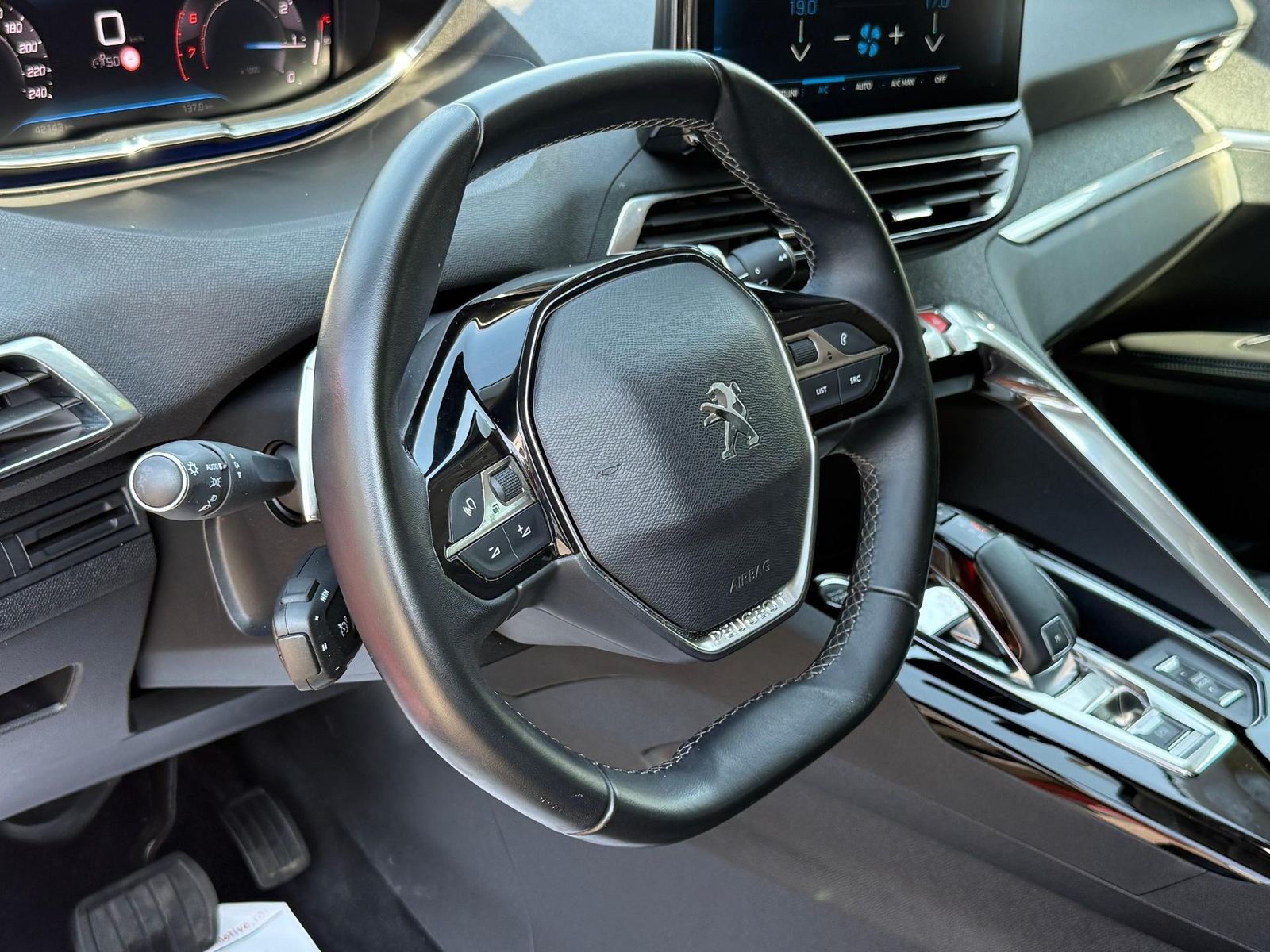 Peugeot 3008 2021 1.2 PureTech 130 EAT8 Allure Pack - foto 11