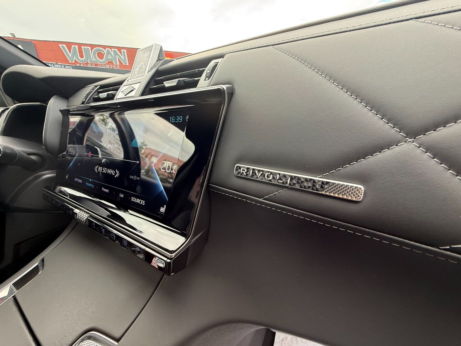 DS Automobiles DS7 Crossback 2022 1.6 PHeV FWD 225 EAT8 RIVOLI - foto 20