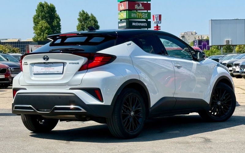 Toyota C-HR 2023 2.0 HSD 184 CP 4x2 CVT Classy Bi-Tone - foto 4