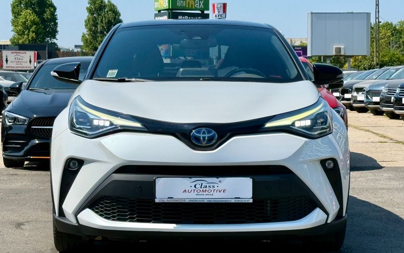 Toyota C-HR 2023 2.0 HSD 184 CP 4x2 CVT Classy Bi-Tone - foto 2
