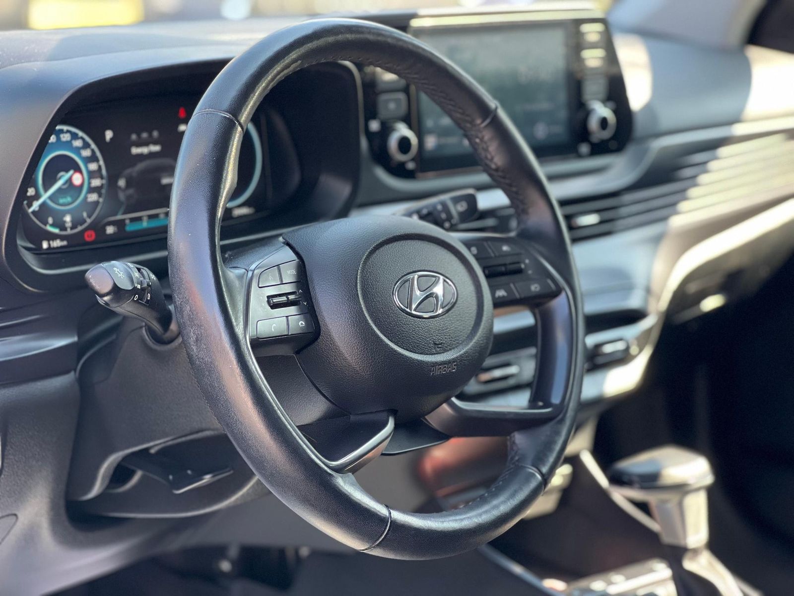 Hyundai BAYON 2023 1.0 T-GDI M-Hybrid 100 CP 7DCT Led Line - foto 6