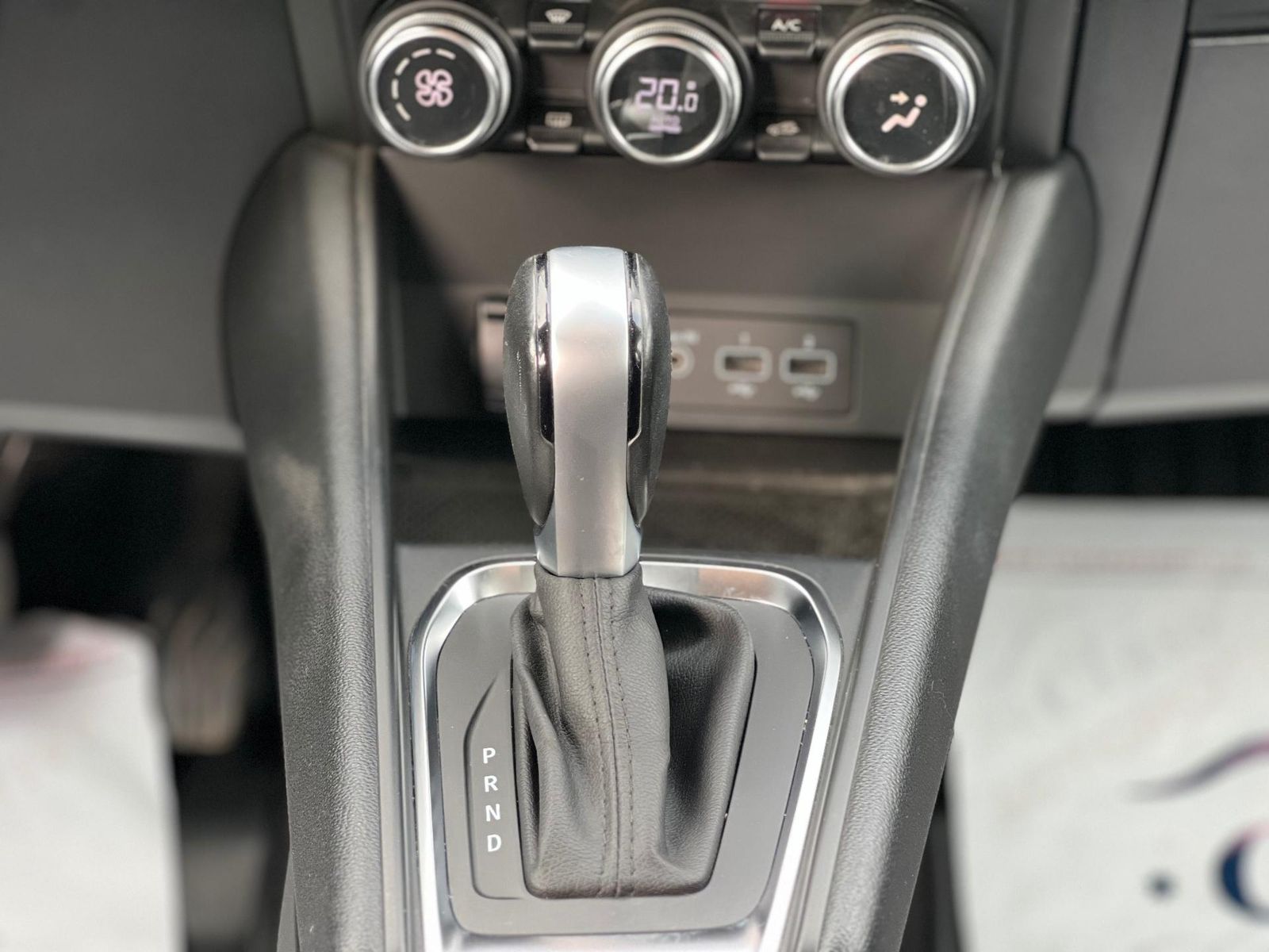 Renault Captur 2020 TCe EDC FAP Intens - foto 13