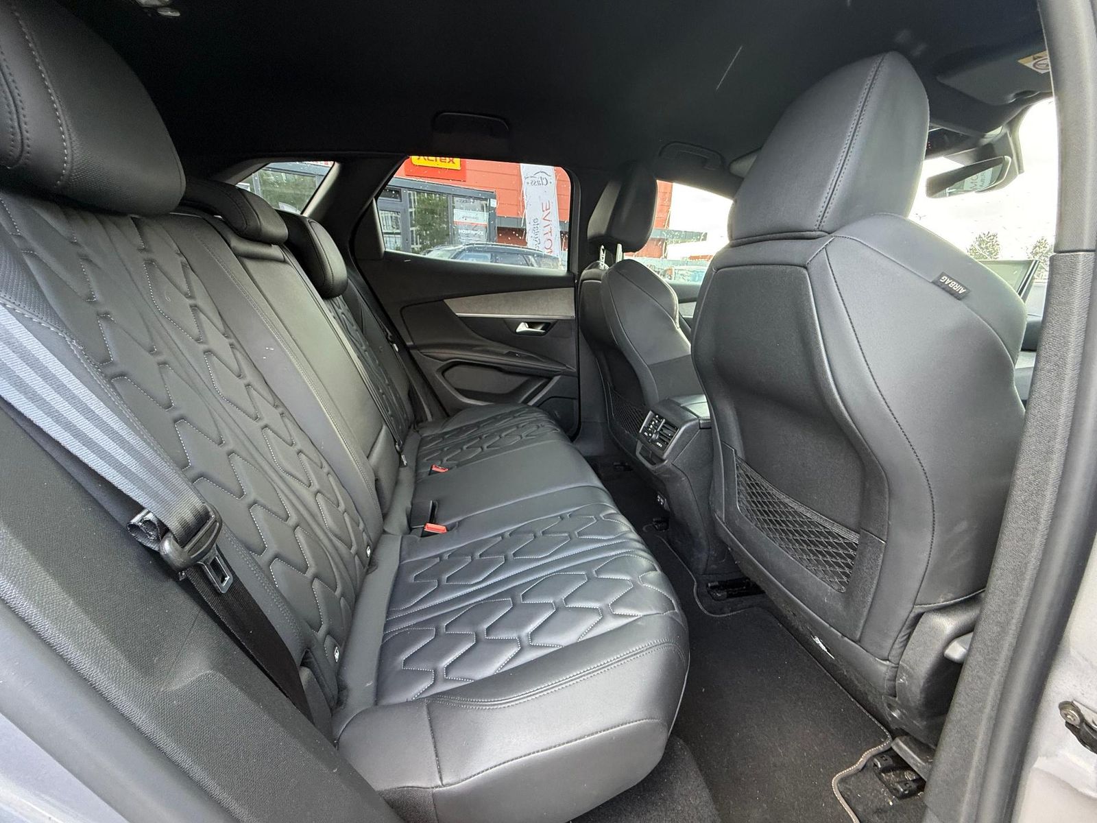 Peugeot 3008 2023 1.2 PureTech 130 EAT8 GT - foto 12