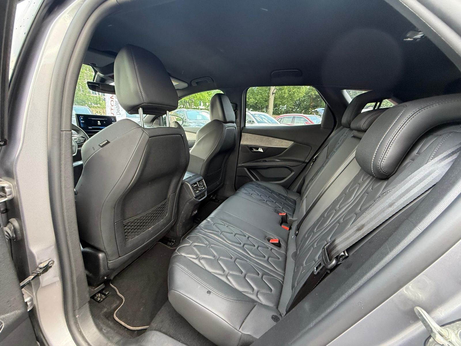 Peugeot 3008 2023 1.2 PureTech 130 EAT8 GT - foto 13