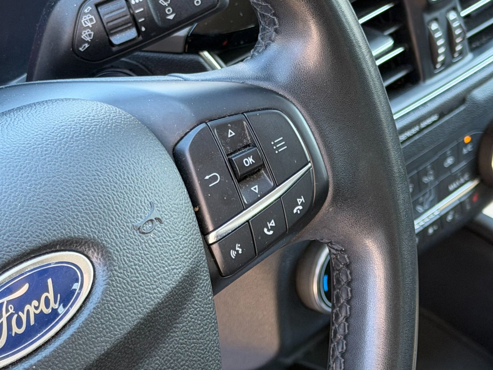 Ford Kuga 2024 2.5 Duratec FHEV AWD Titanium - foto 13