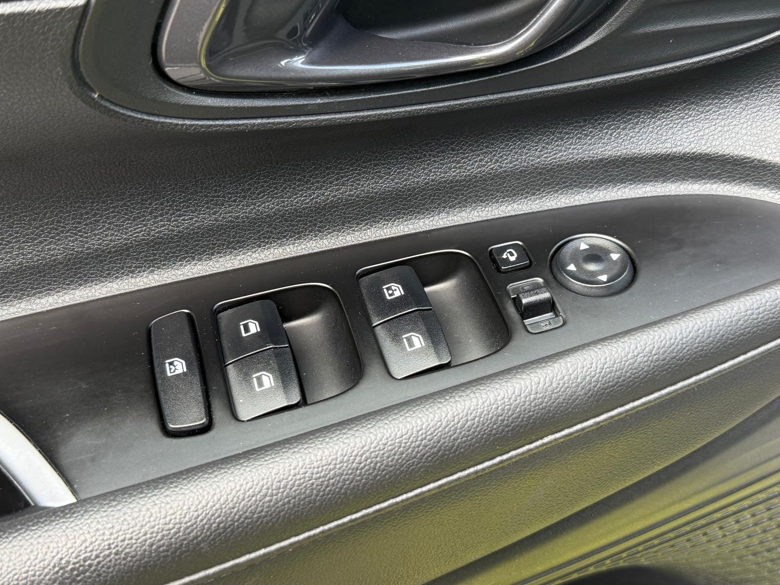 Hyundai I20 1.0 l T-GDi M-Hybrid 100CP 7DCT 5DR Led Line - foto 27