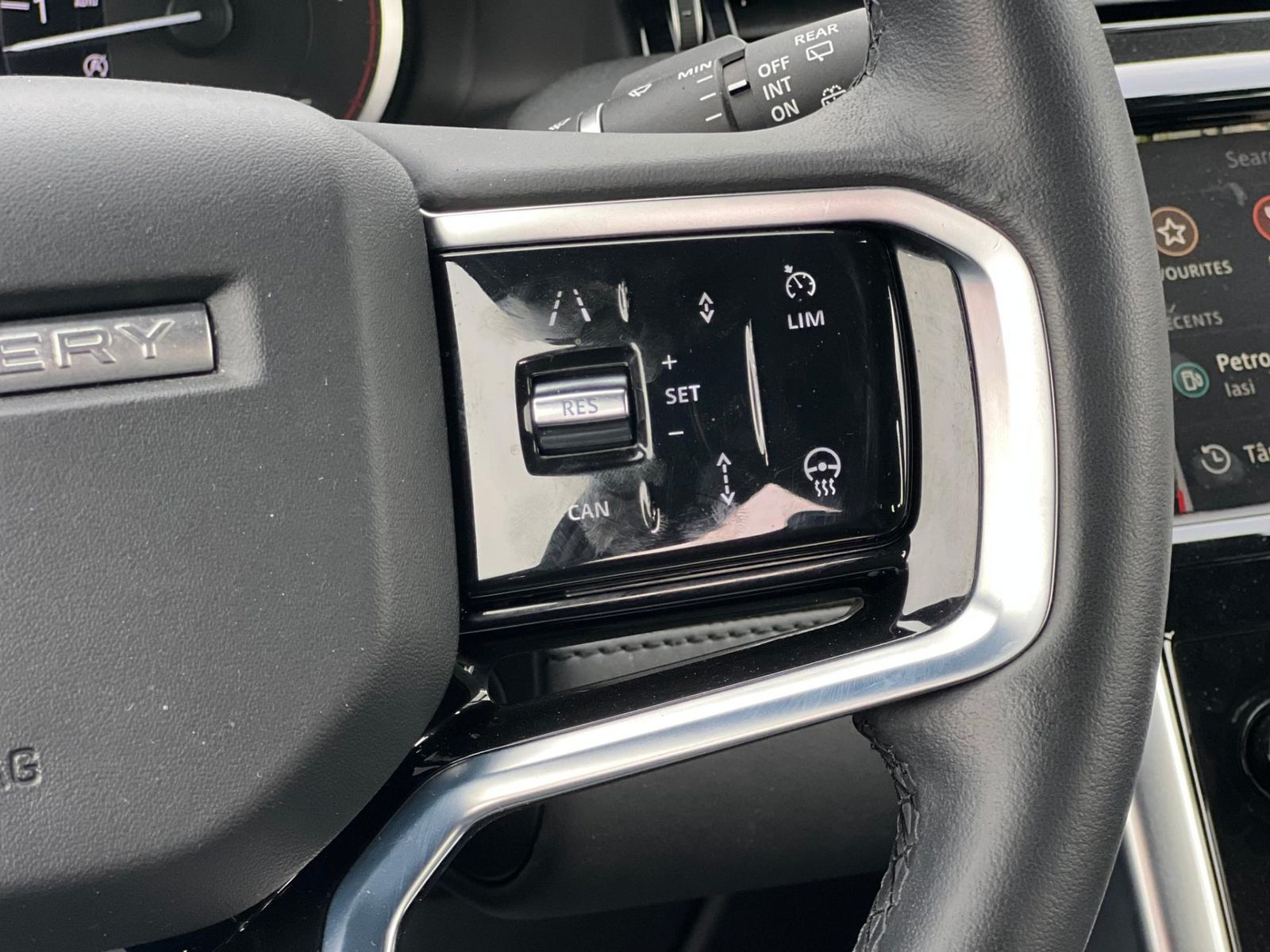 Land Rover Discovery Sport 2023 2.0 D165 MHEV Dynamic SE - foto 18