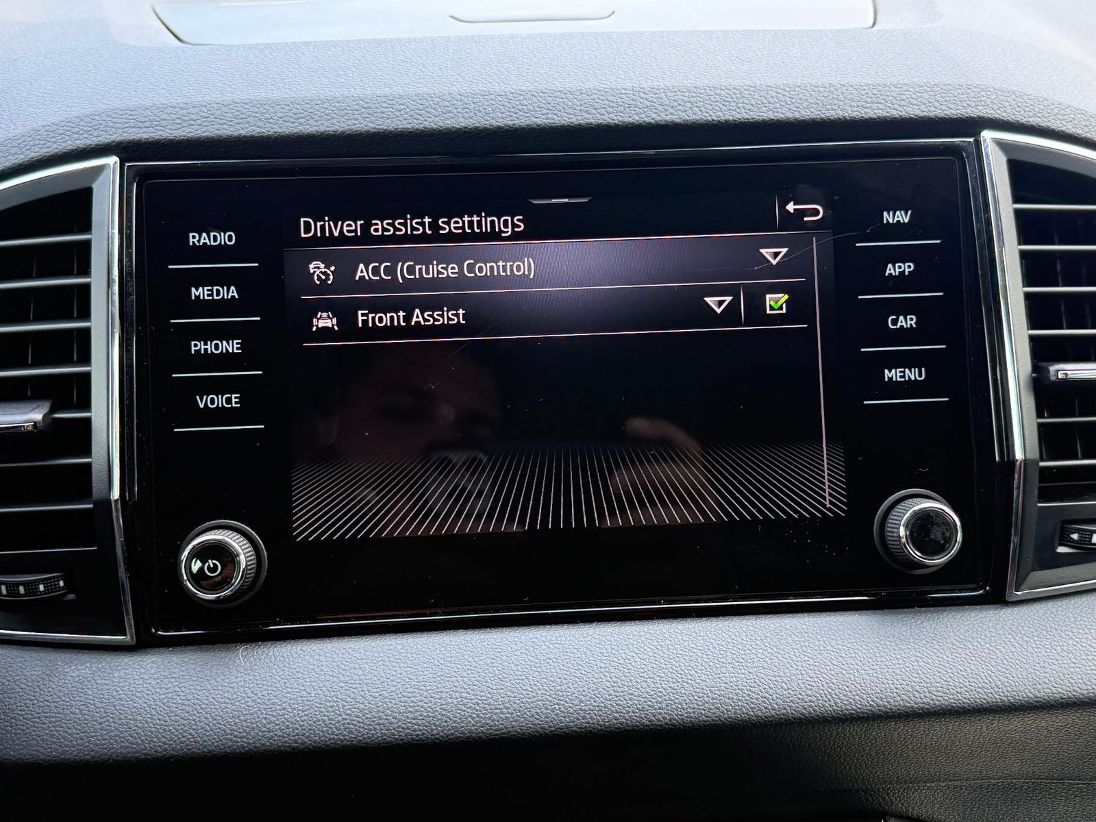Skoda Karoq 2022 1.5 TSI DSG Style - foto 27