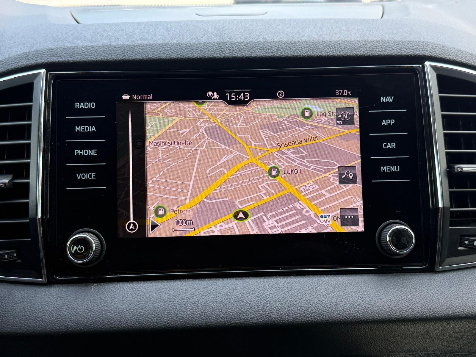 Skoda Karoq 2022 1.5 TSI DSG Style - foto 29
