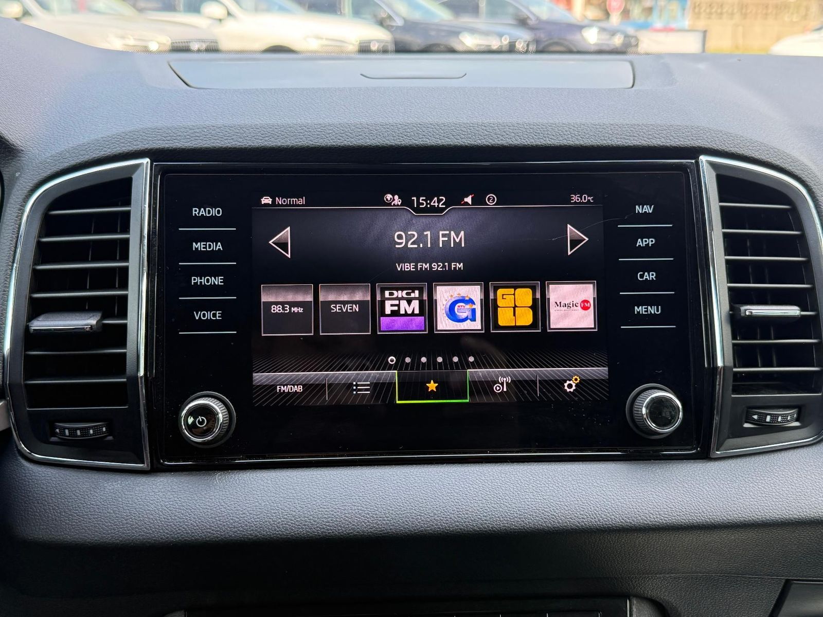 Skoda Karoq 2022 1.5 TSI DSG Style - foto 31