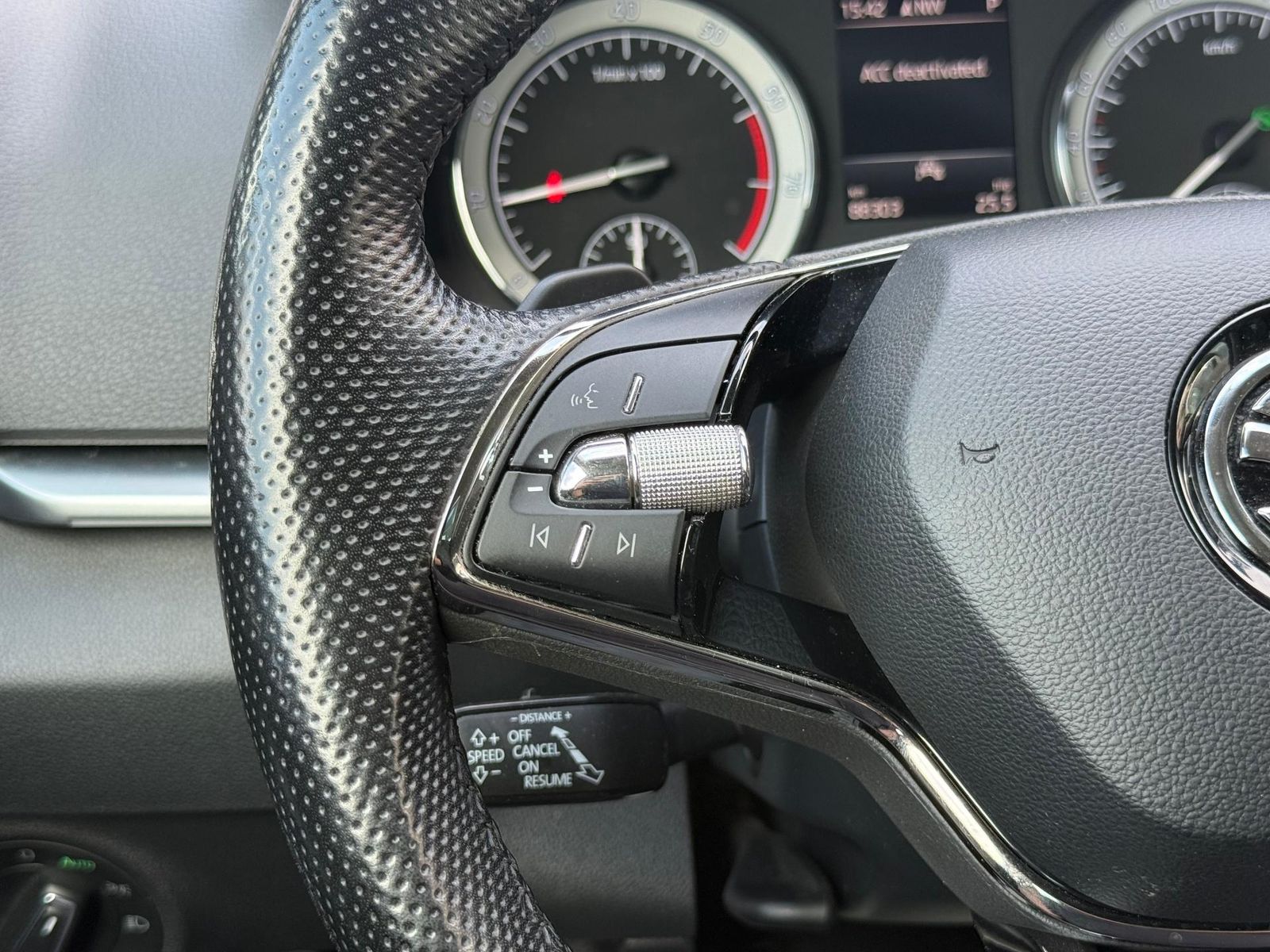 Skoda Karoq 2022 1.5 TSI DSG Style - foto 13
